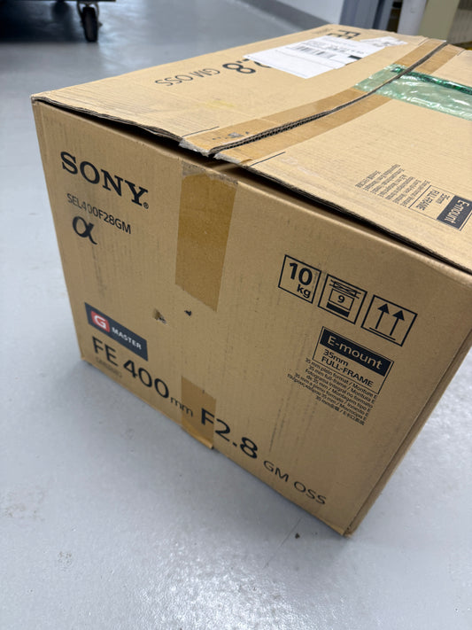 Sony 400mm f2.8 GM OSS telephoto lens Box only with manuals and strap