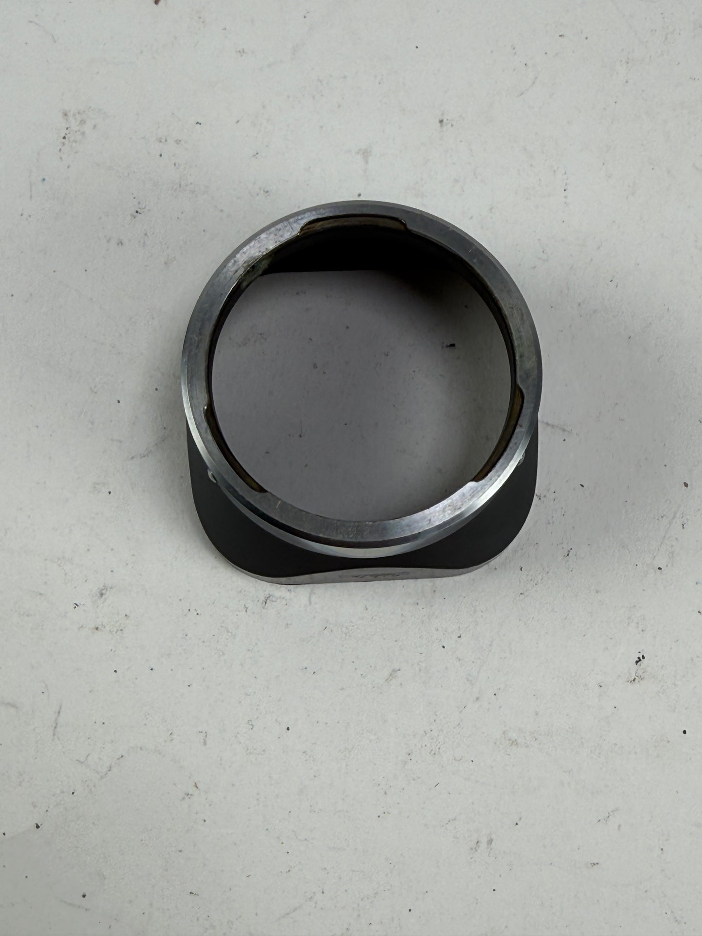 Walz Bay I (Bay 1) Bayonet Lens Hood/Shade for Rolleiflex Rolleicord Cameras