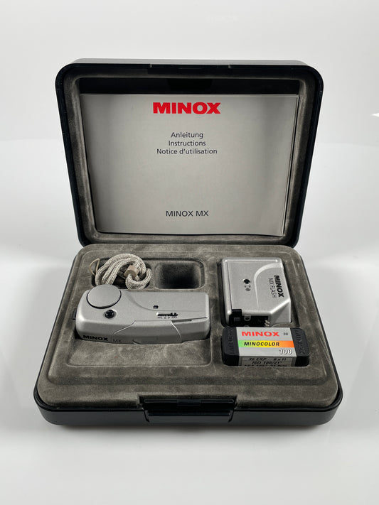 Boxed Minox MX outfit with flash