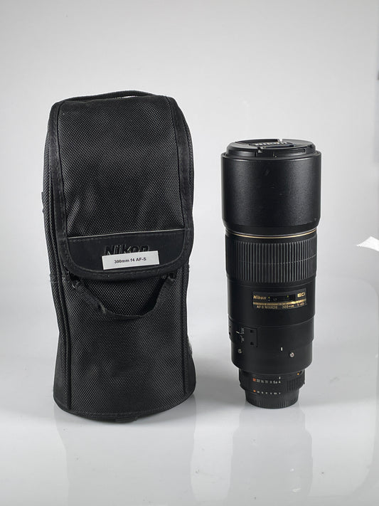 NIKON ED AF-S NIKKOR 300mm F4 D Lens