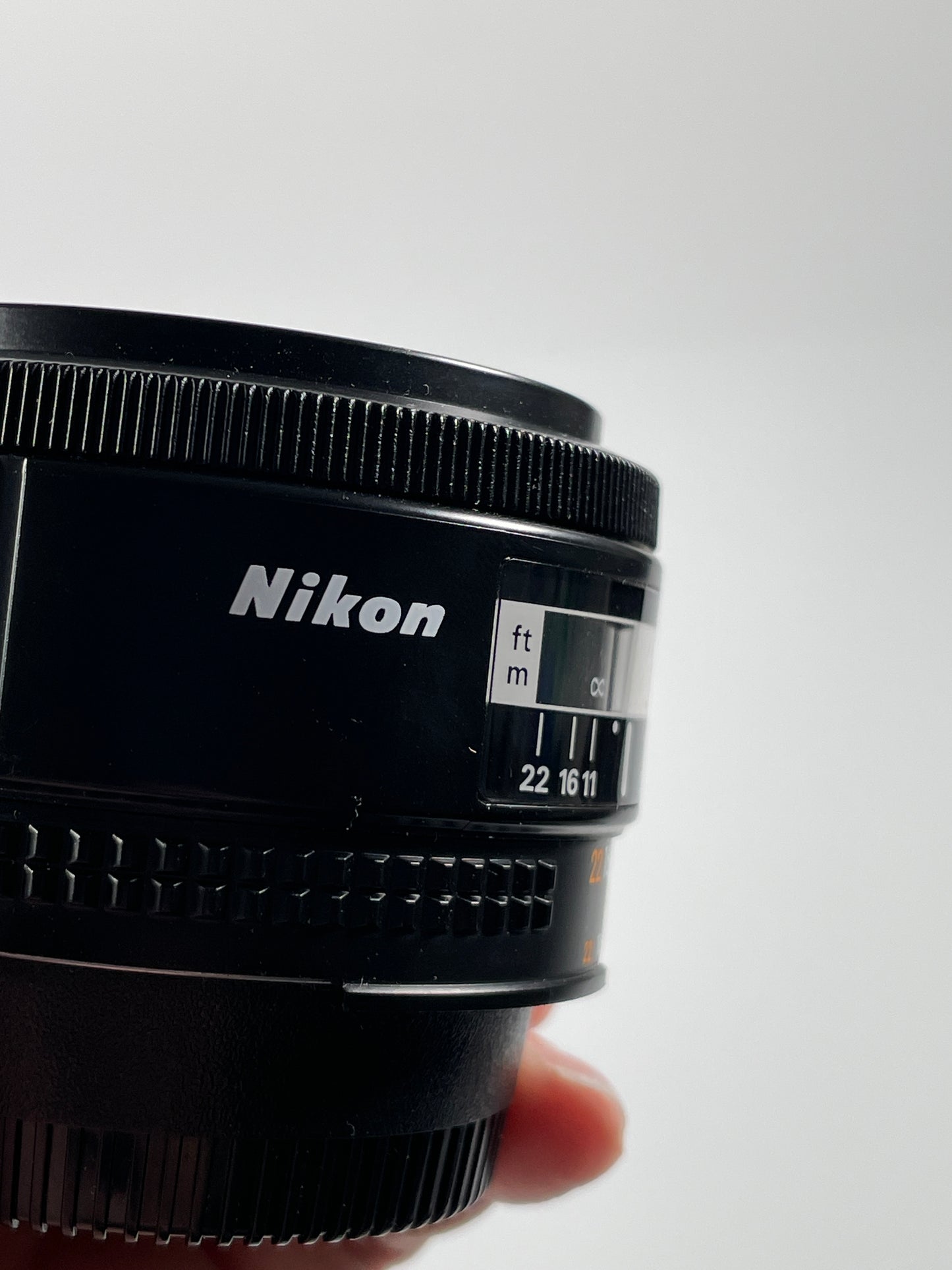 Nikon AF Nikkor 28mm f2.8 Wide Angle Prime Lens