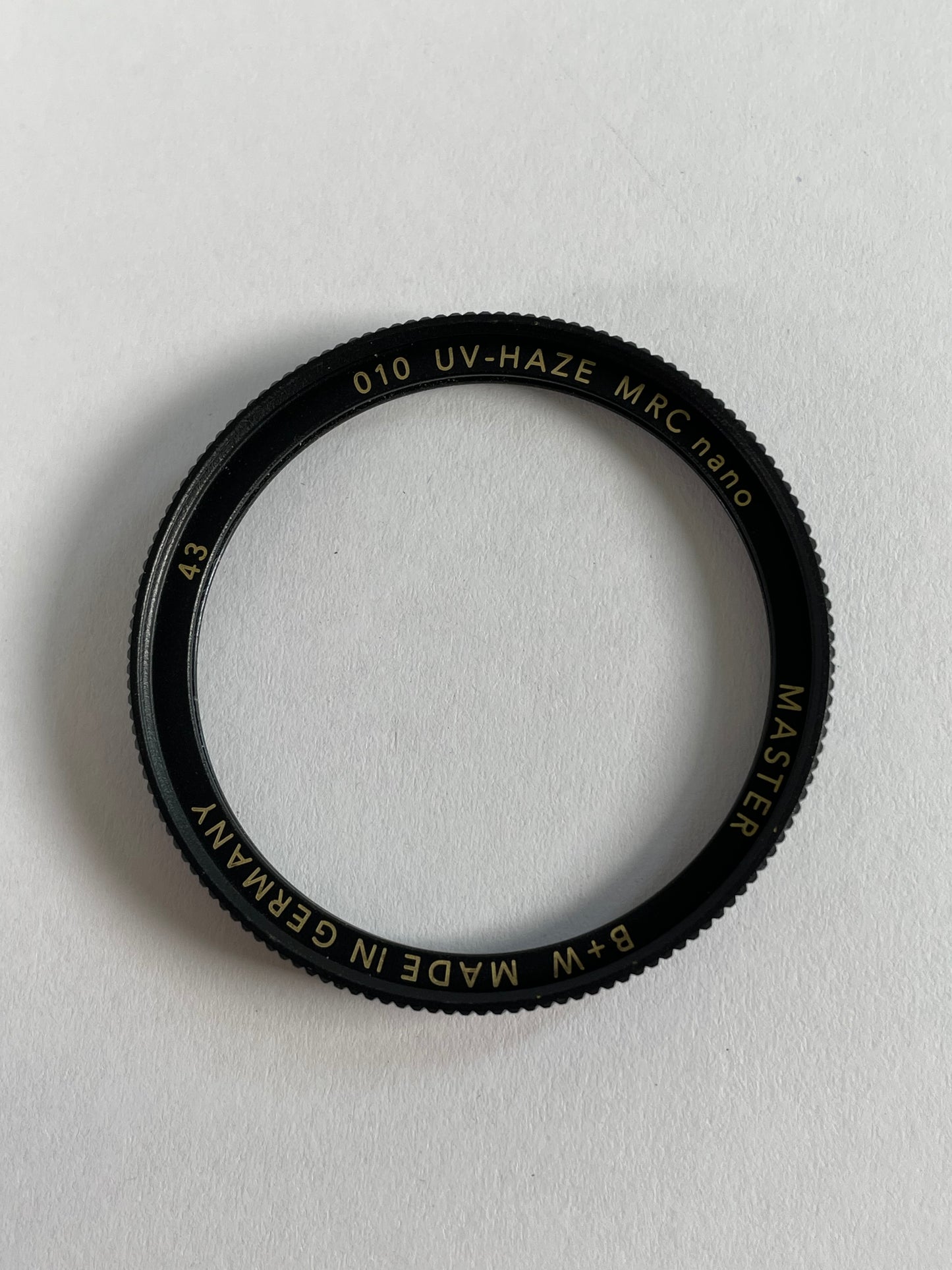 B+W 43mm 010 UV Haze MRC 1x Lens Filter nano master