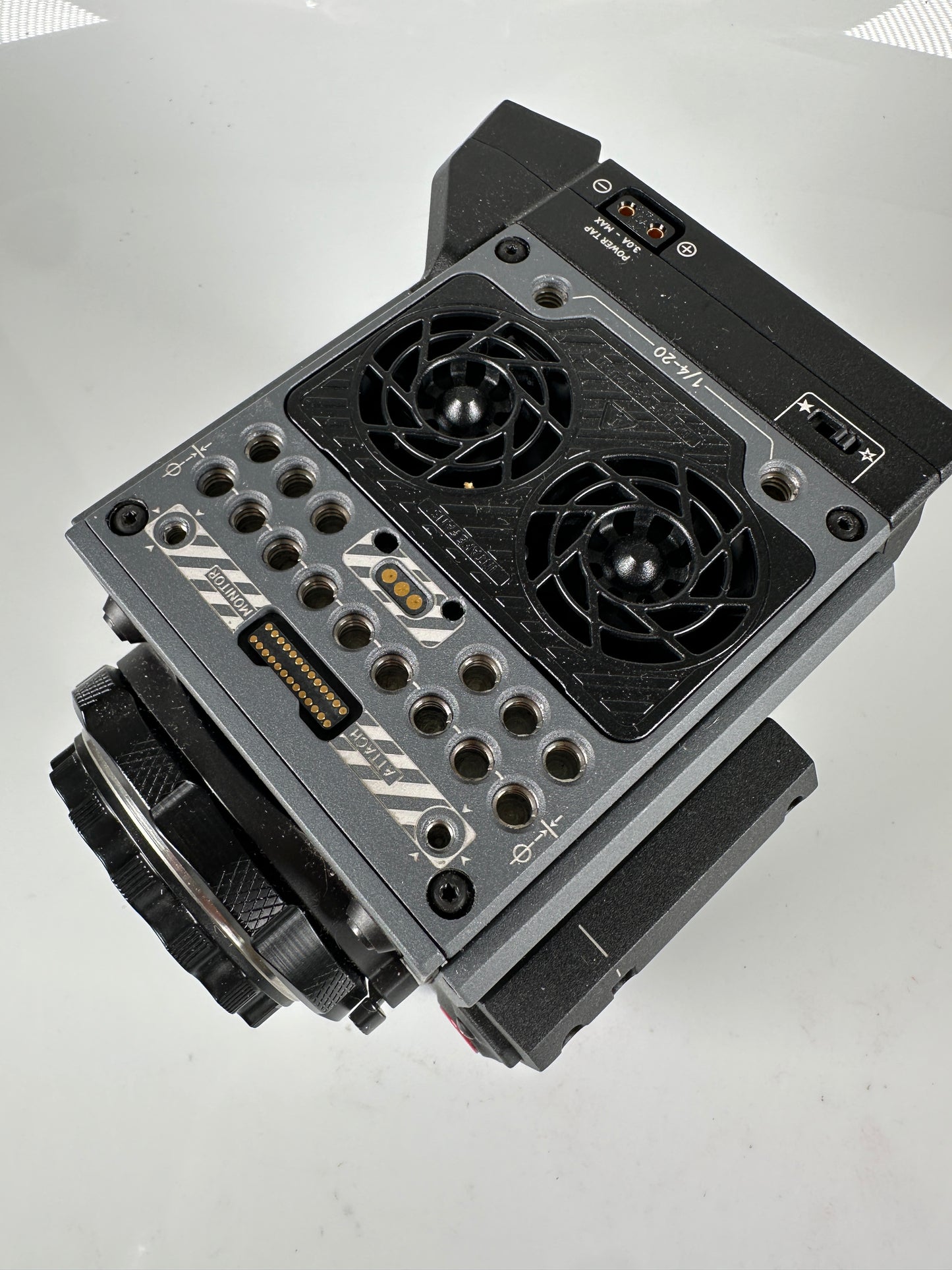 Red Scarlet-W Dragon 5K DSMC2 cinema camera S35 v-lock expander EF lens mount