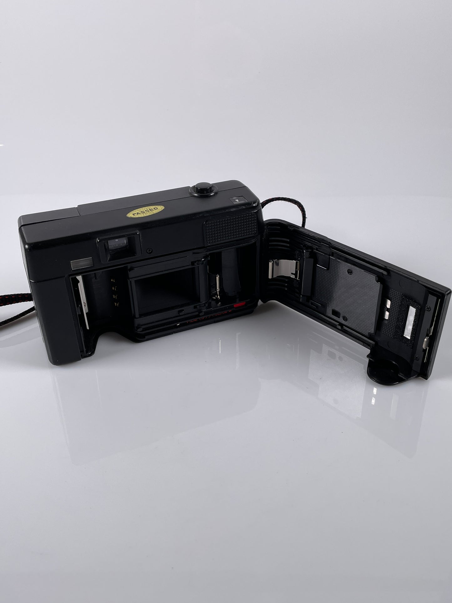 Nikon One Touch / L35AF2 35mm f2.8 Point & Shoot Film Camera