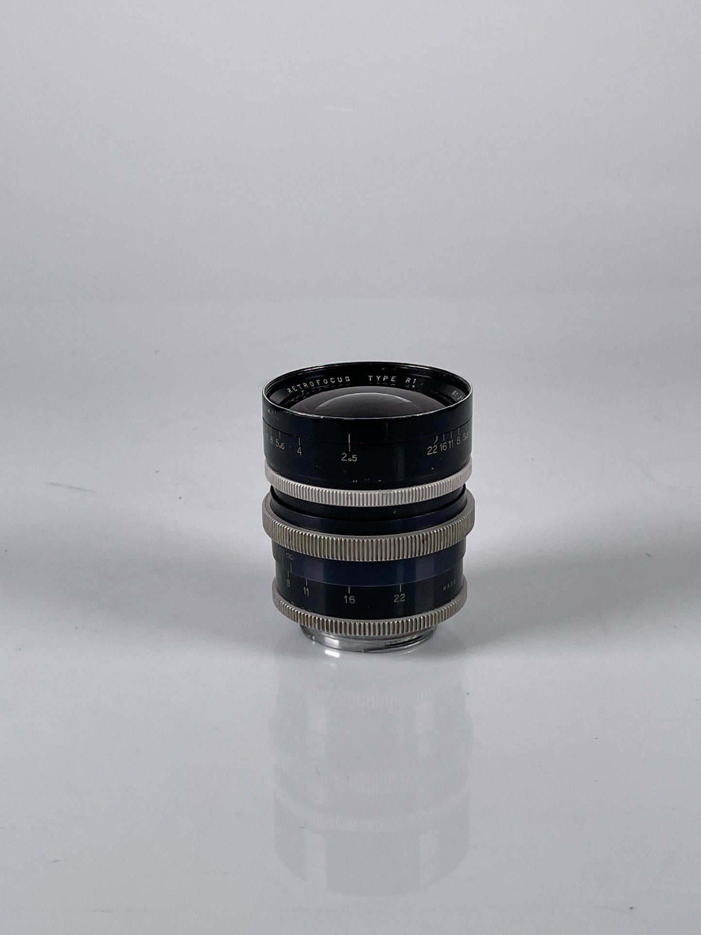 P. Angenieux 35mm f2.5 Retrofocus Type R1 Lens for Exakta