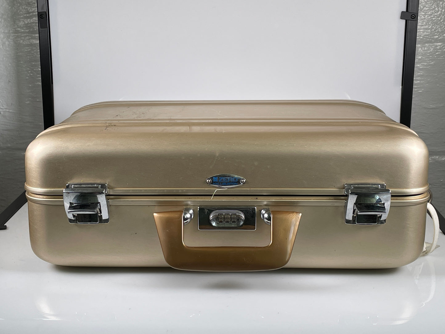 Zero Halliburton Aluminum camera Combo Lock Case Gold