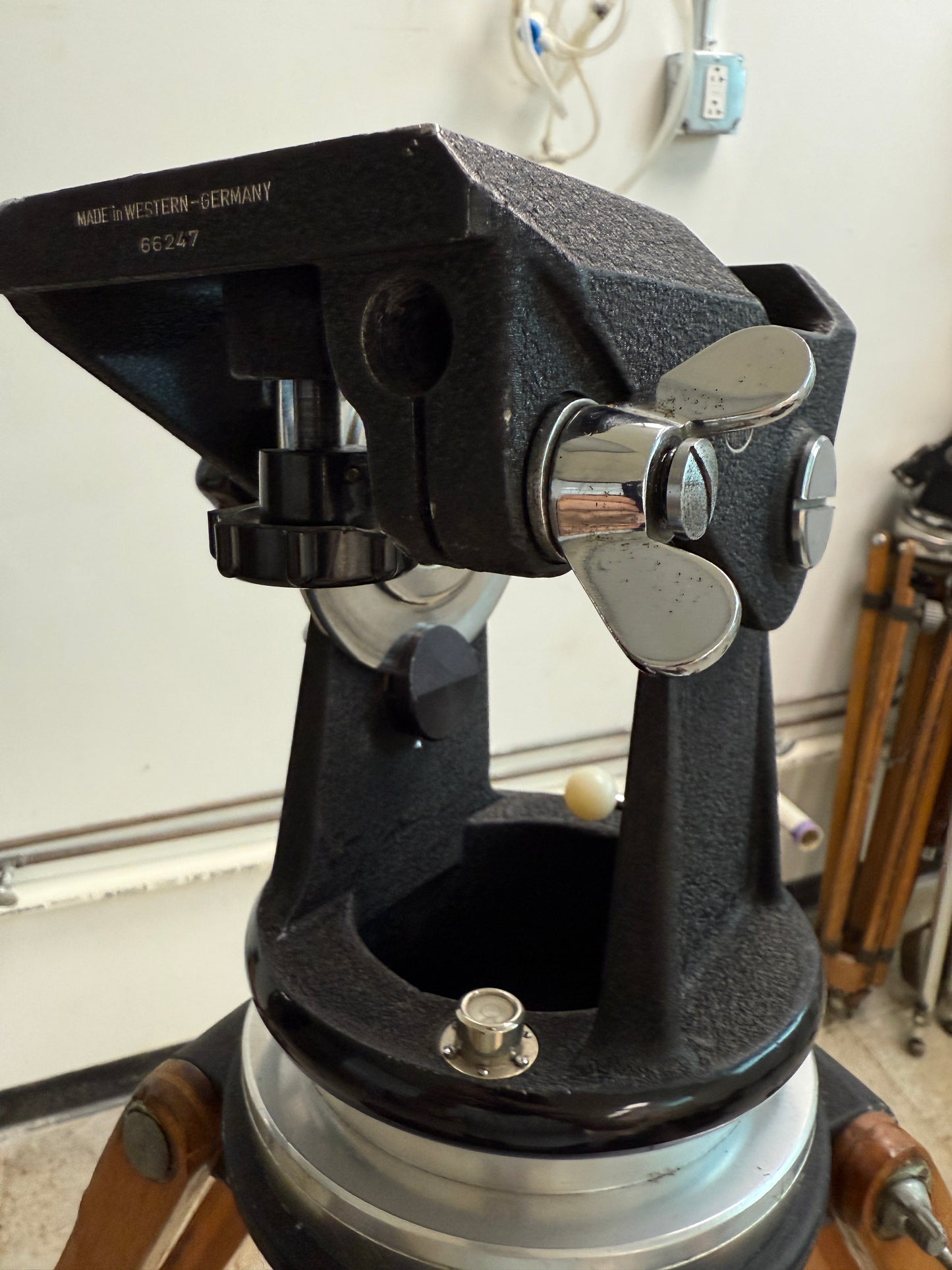 Arri wooden tripod with tilt head RARE vintage
