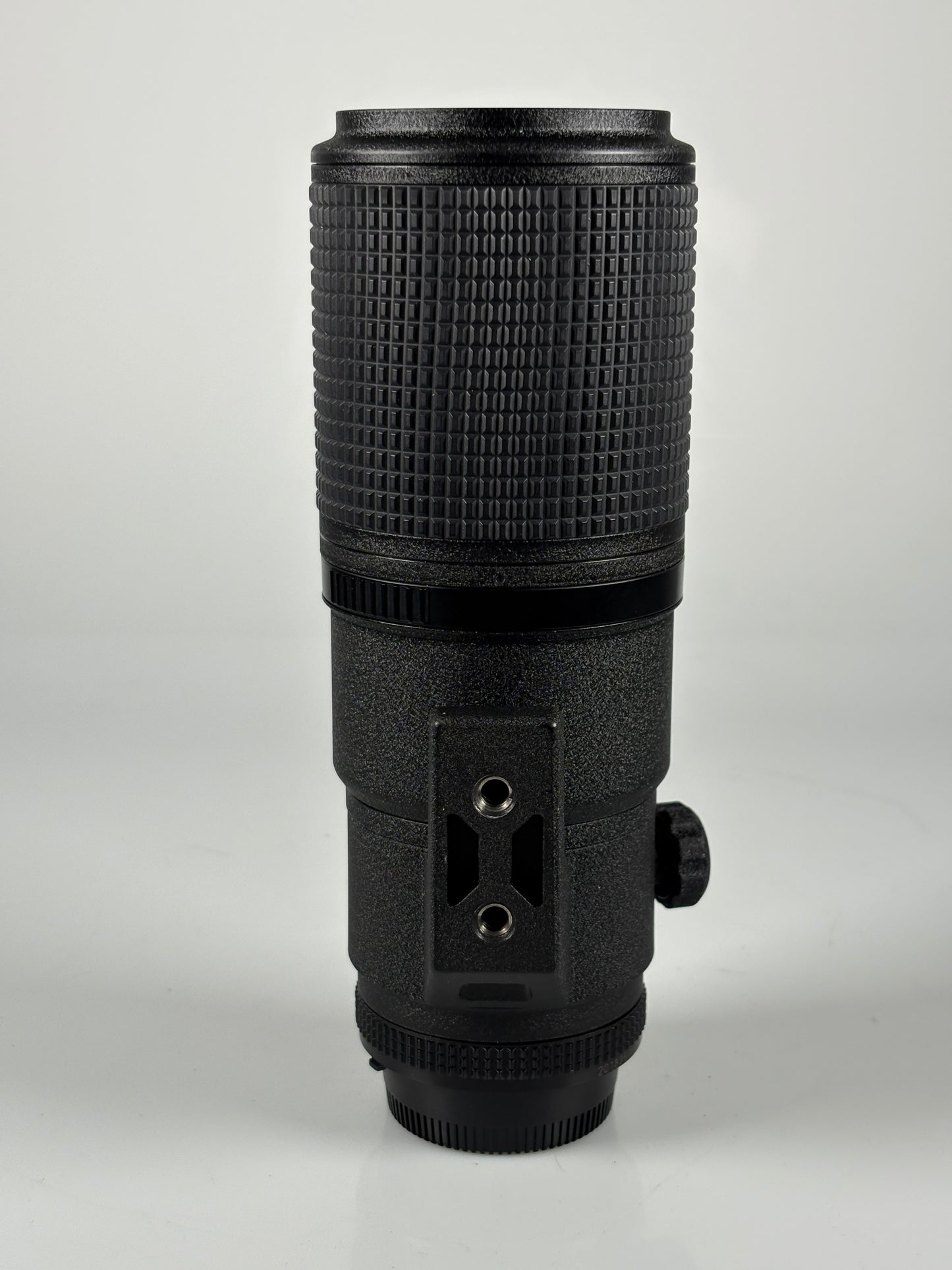 Nikon Nikkor AF 200mm f4 D ED Micro Lens in box