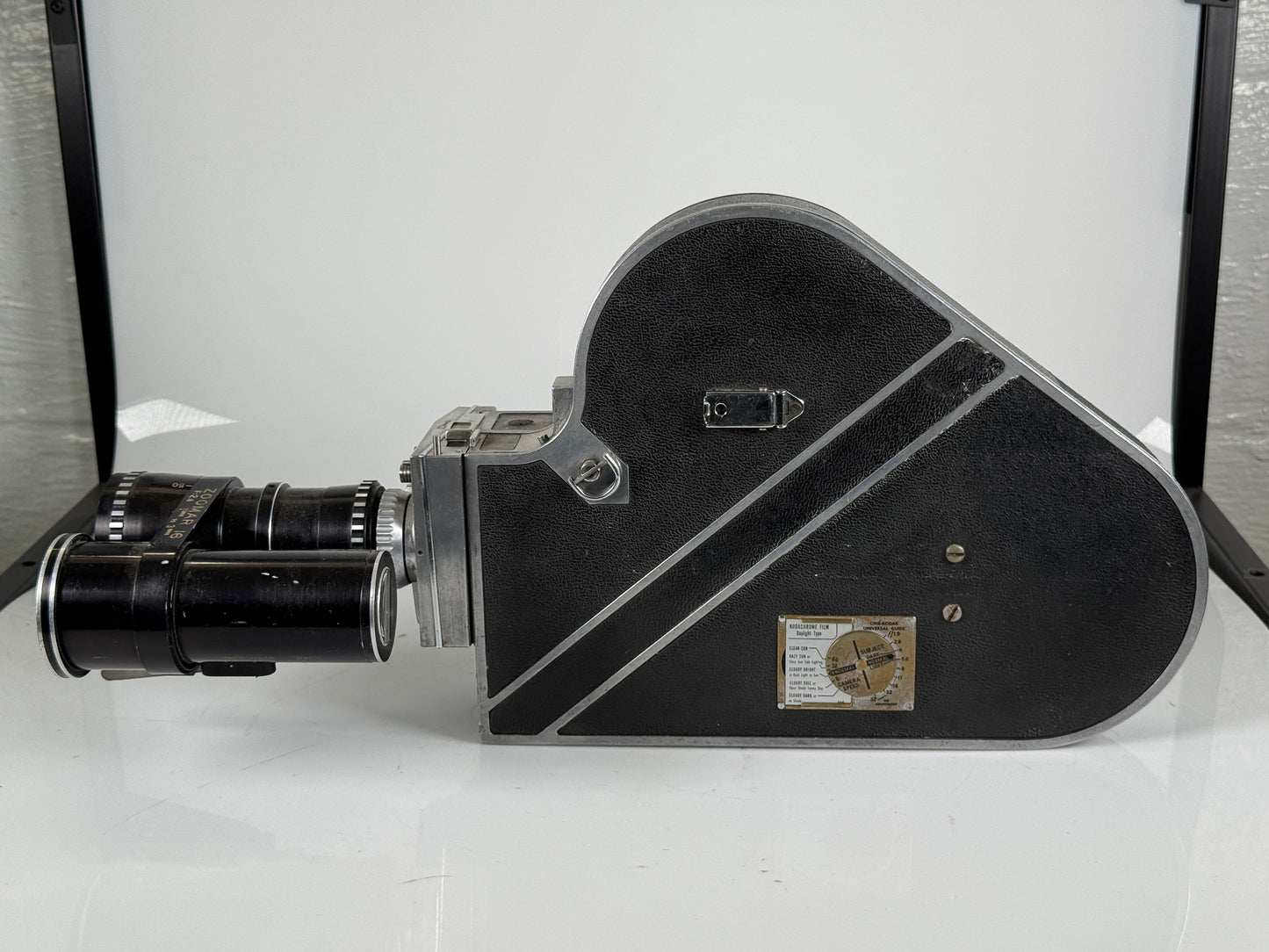 Vintage Cine Kodak Special II 16mm w/ Zoomar 1-3 inch f2.8 lens Film Camera