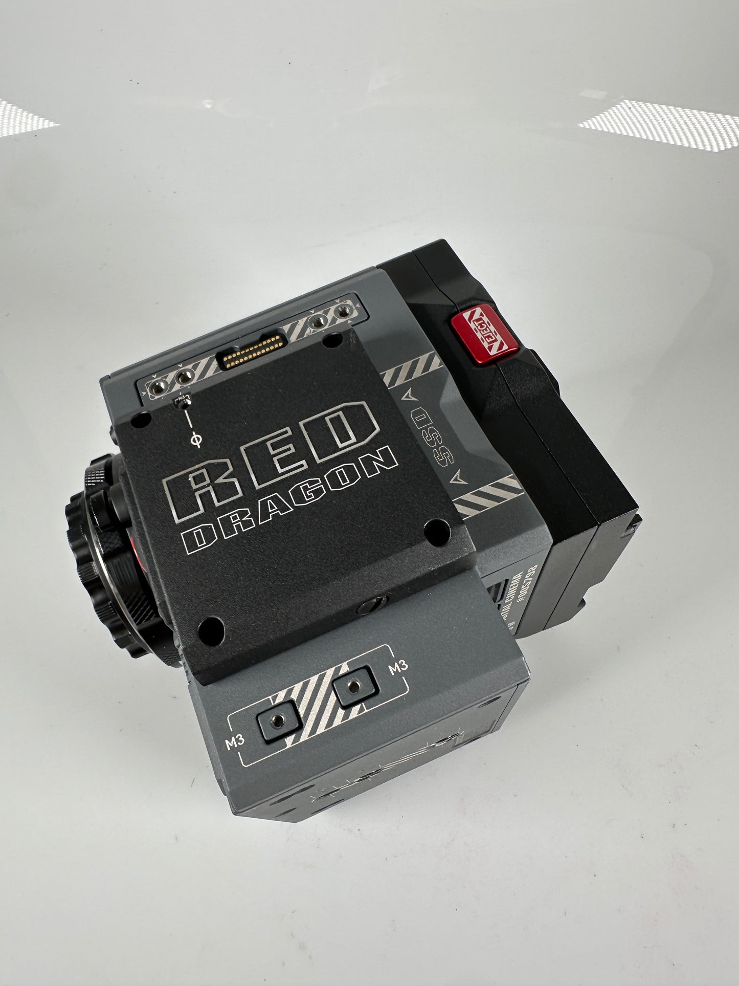 Red Scarlet-W Dragon 5K DSMC2 cinema camera S35 v-lock expander EF lens mount