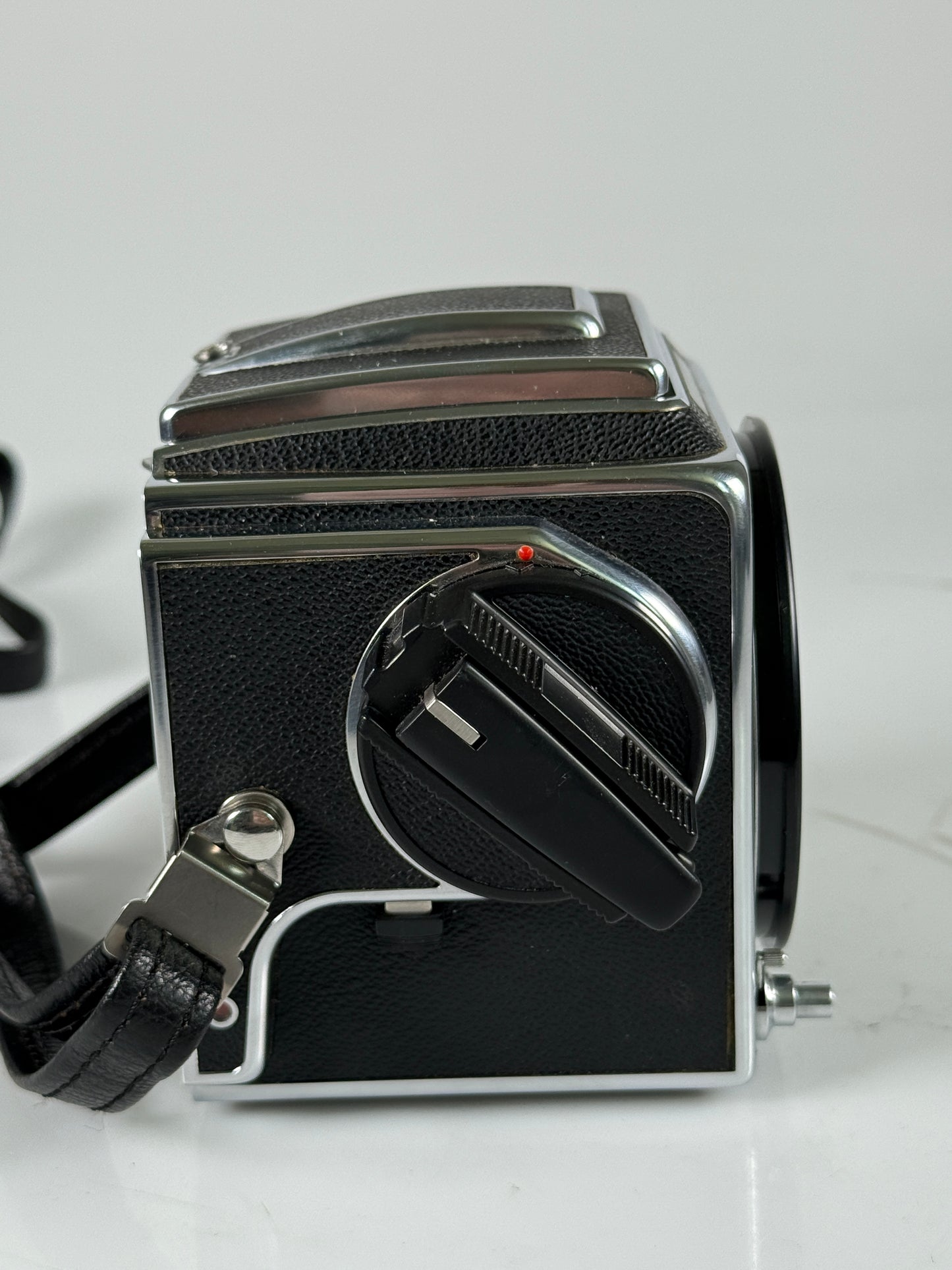 HASSELBLAD 500CM 500C/M CAMERA Body waist level WLF Chrome and crank