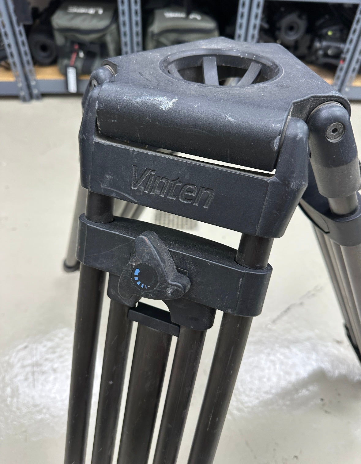 Vinten 3772-3 ENG Carbon Fiber 2-Stage Pozi-Loc Tripod Legs