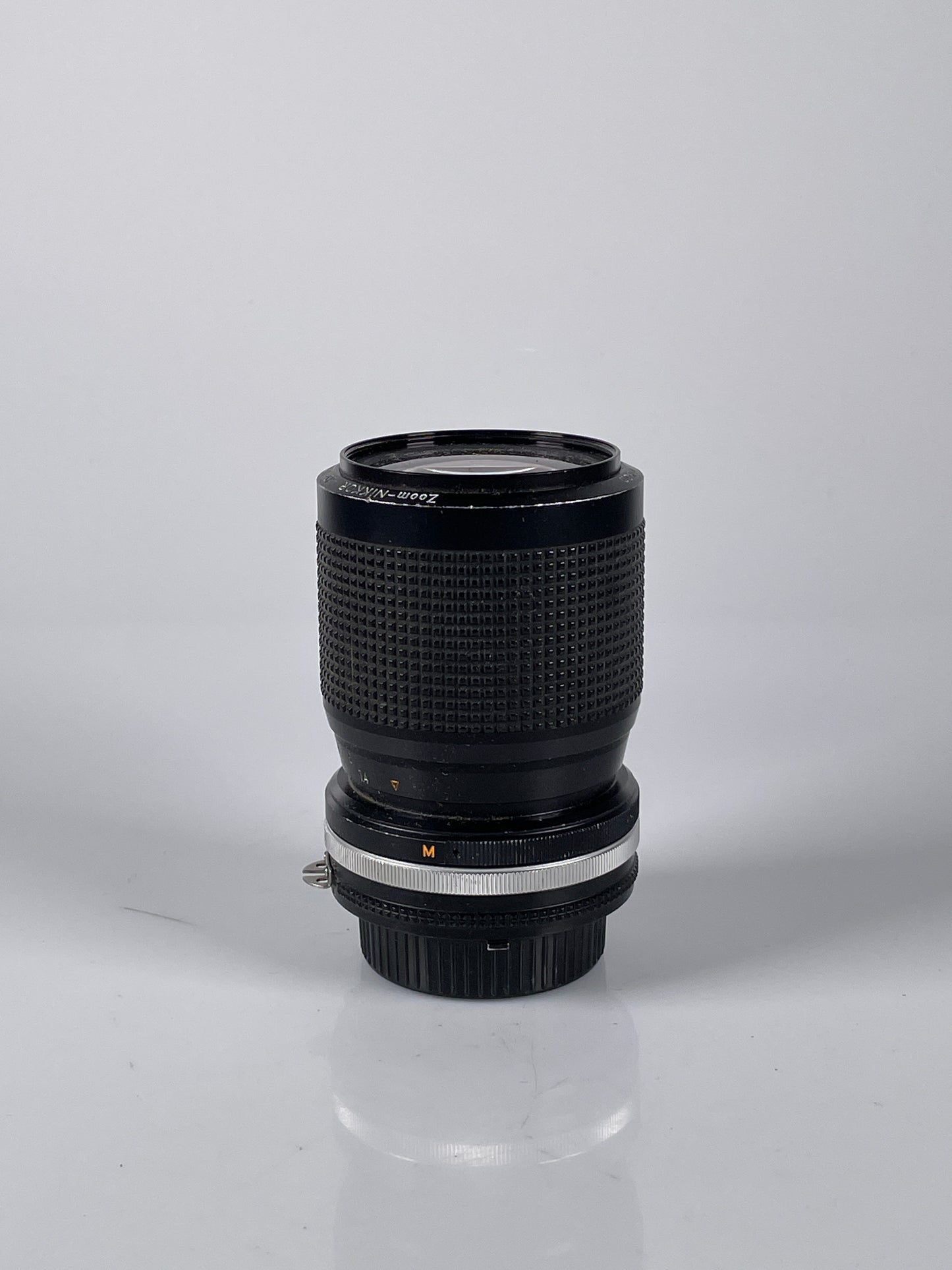 Nikon Zoom Nikkor Ais 35-105mm f3.5-4.5 MF Lens