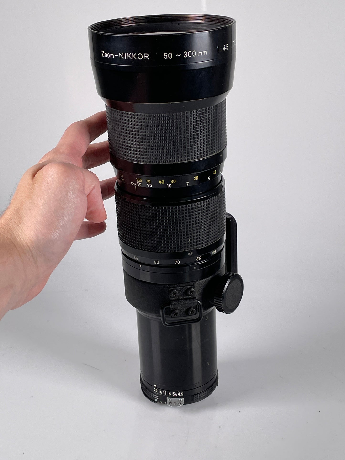 Nikon Zoom-Nikkor Auto 50-300mm f4.5 Telephoto MF Ai Lens