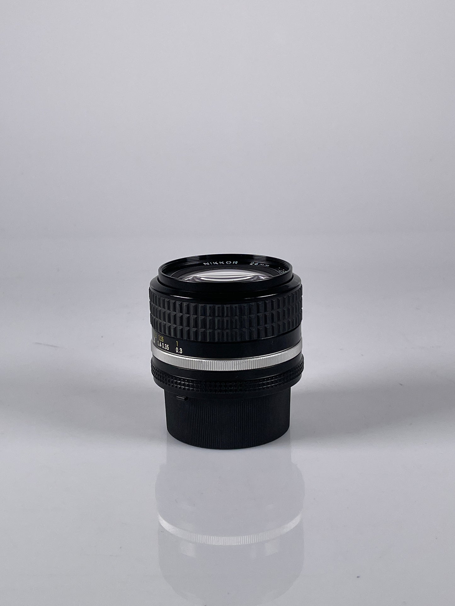Nikon Nikkor AIS AI-S 24mm f2.8 35mm camera Lens