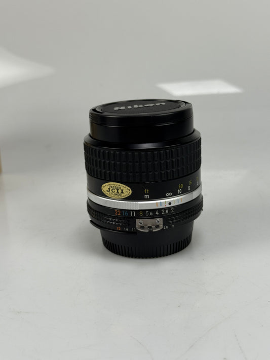 Nikon Ai-s Ais Nikkor 85mm f2 Telephoto MF Lens