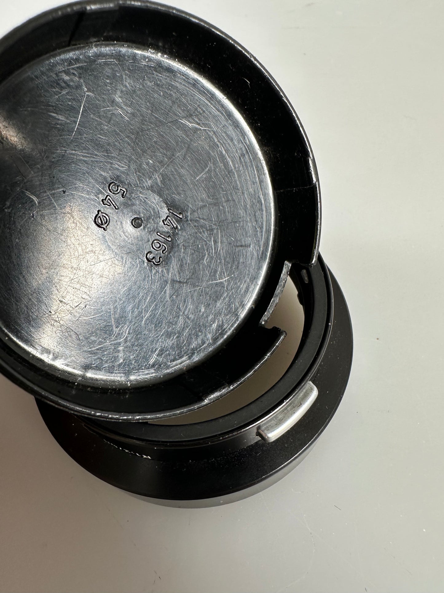 Leica R 35 f2.8, 50 f2 Black Metal Lens Hood, 12564 w/ hood cap 14163