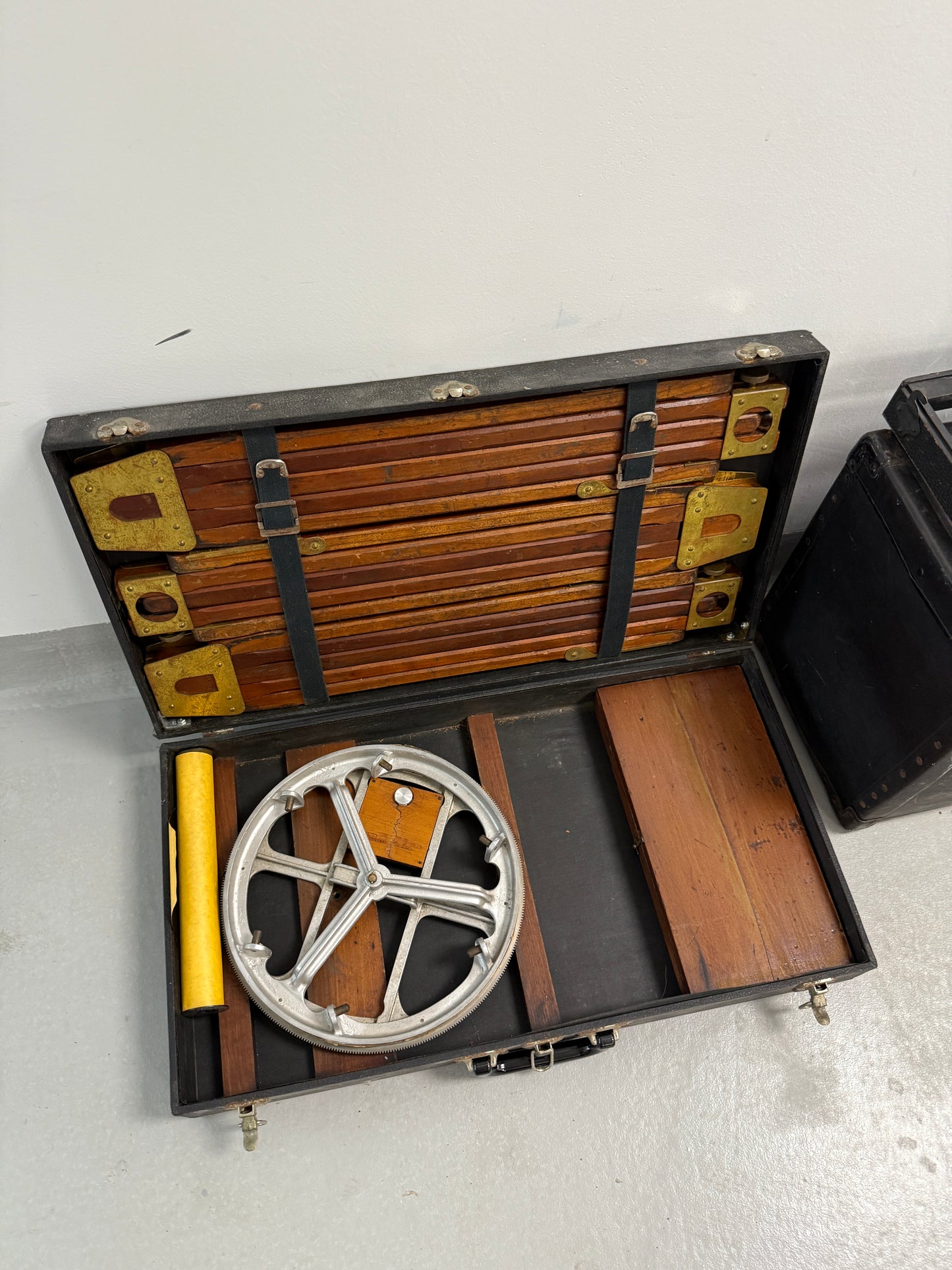 Kodak Century Camera Cirkut Large Format Camera with tripod and gears