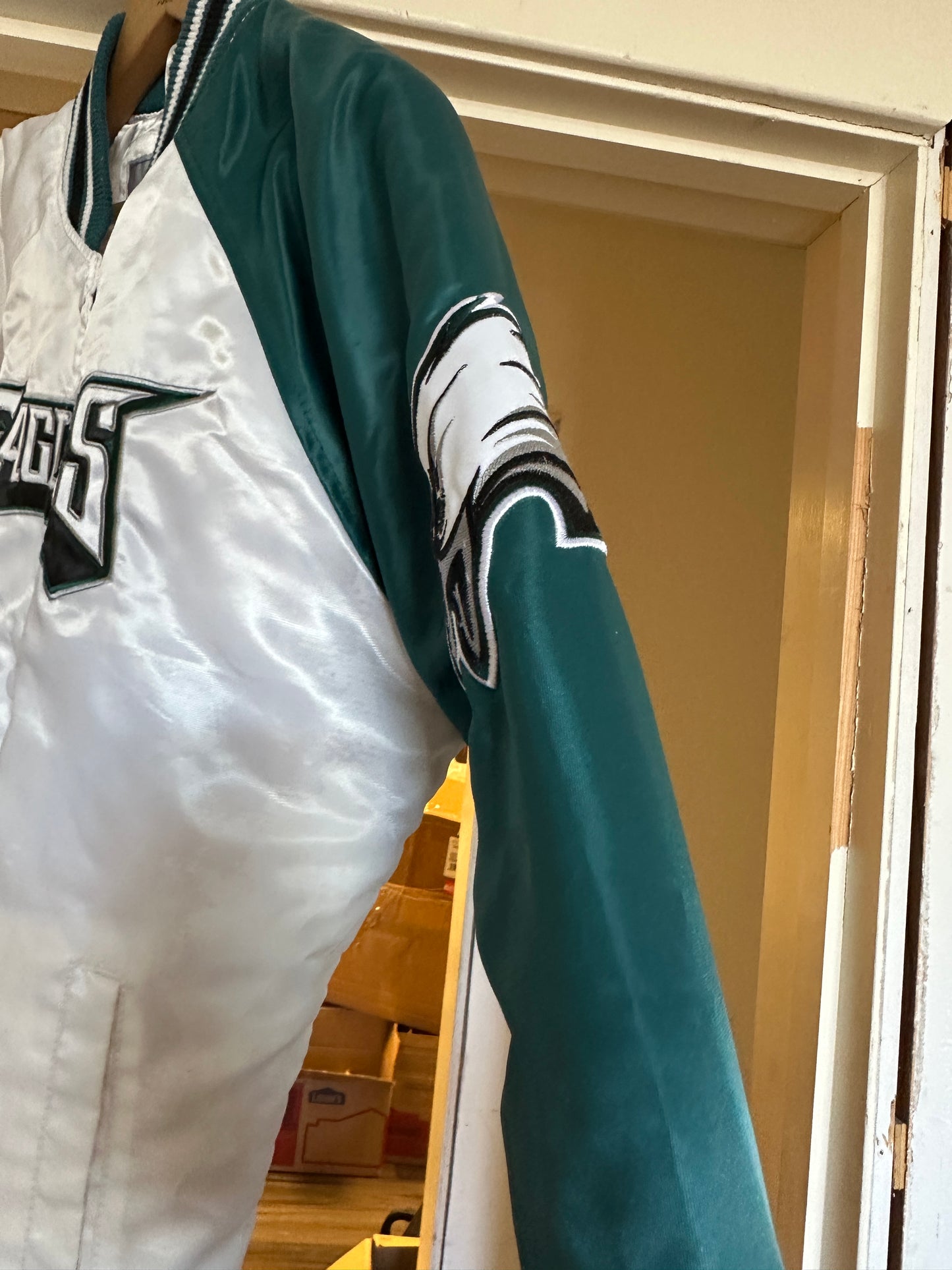 Philadelphia Eagles Vintage Throwback Satin Starter Jacket Large