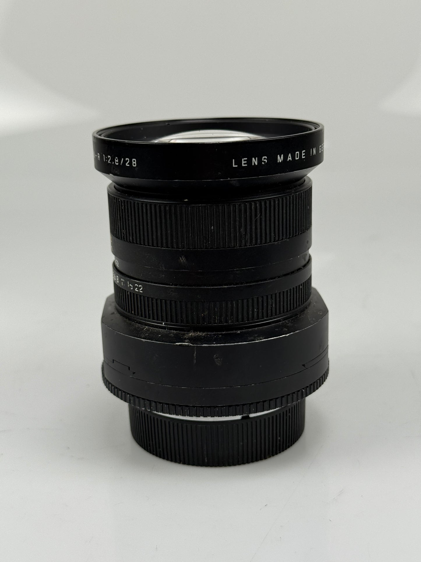 Leica 11812 PC Super Angulon-R 28mm f2.8 Lens