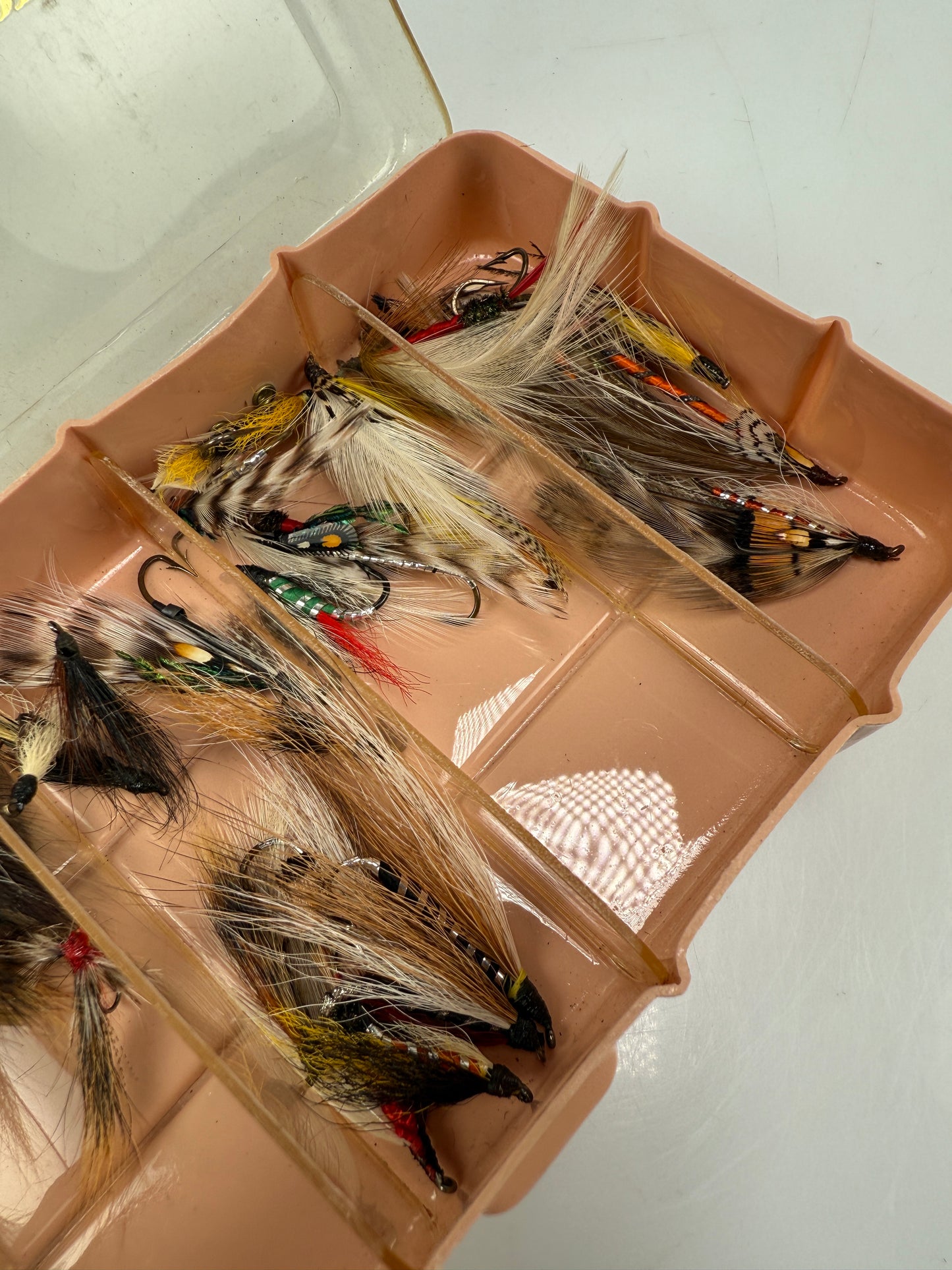 Vintage Orvis Logo Fly Fishing Box - Dewitt Plastics- 18 Compartment + Flies