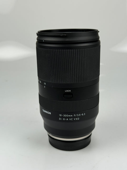 Tamron B061 18-300mm f3.5-6.3 Di III-A VC VXD Lens for Fuji X B061