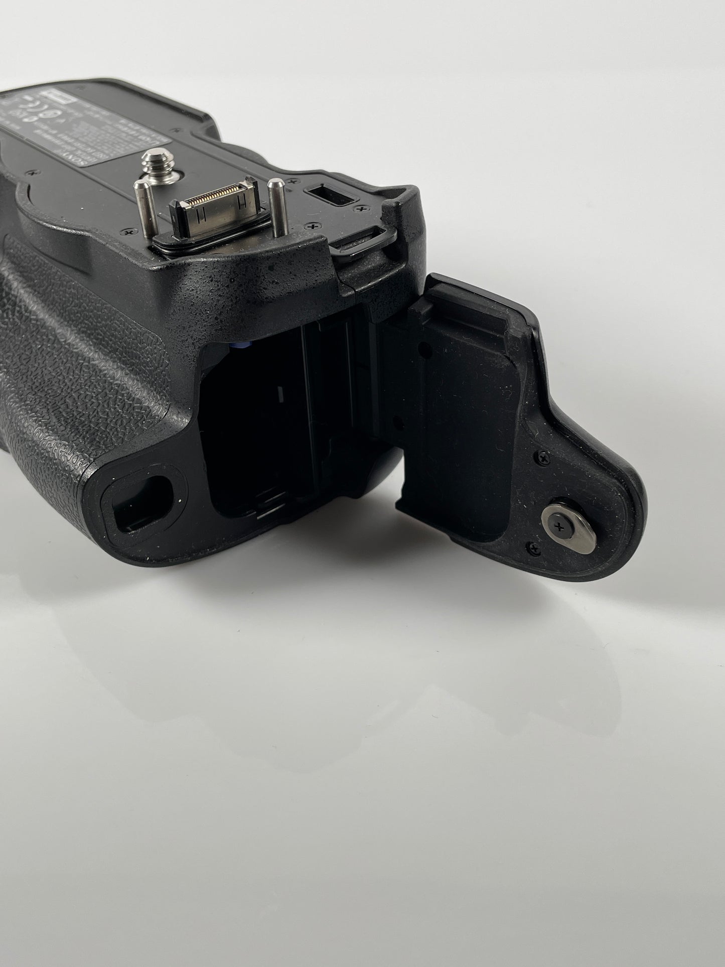 Sony VG-C99AM Vertical Grip for SLT-A99