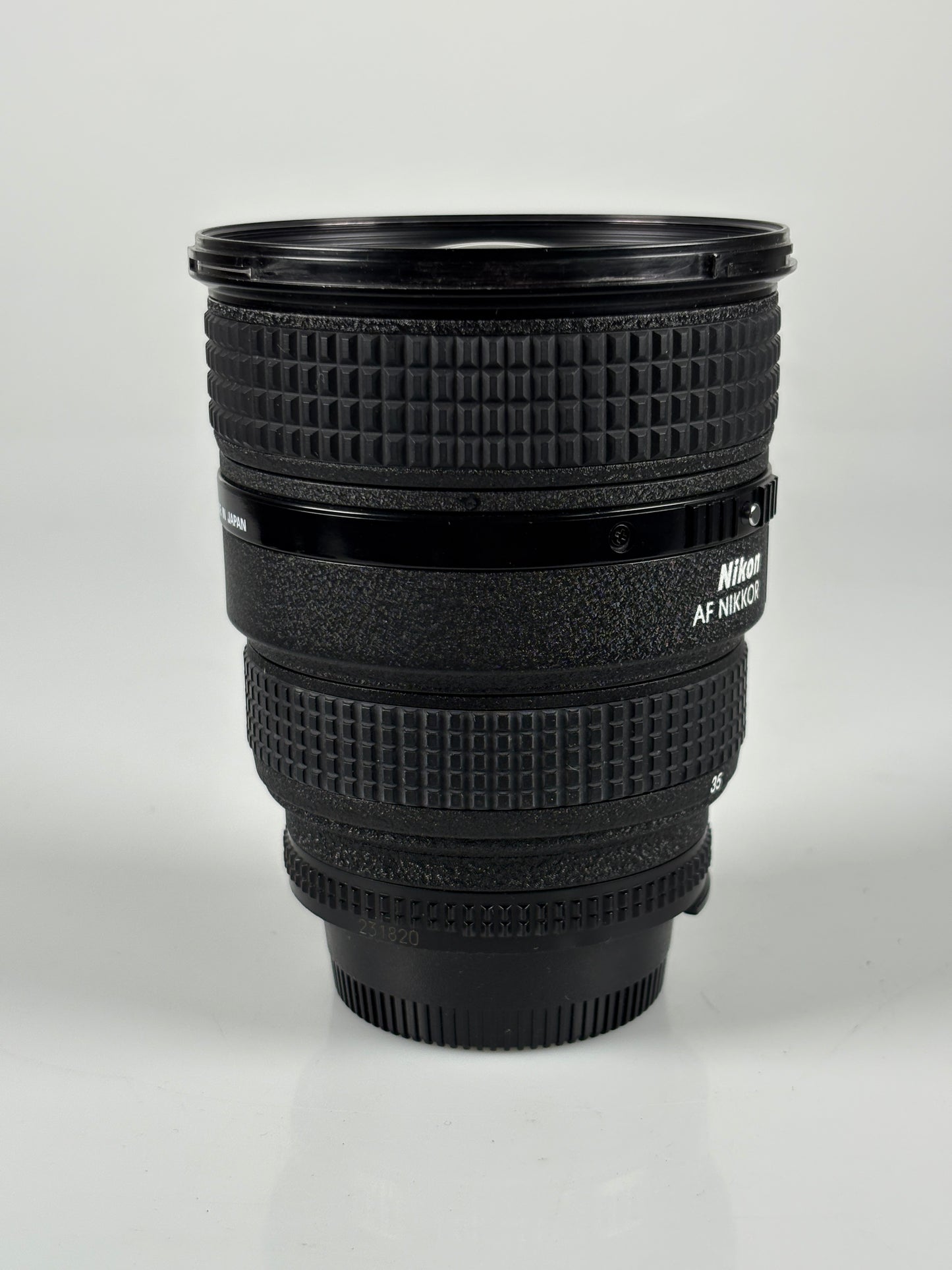 Nikon AF NIKKOR 20-35mm f2.8 D Wide Angle Zoom Lens