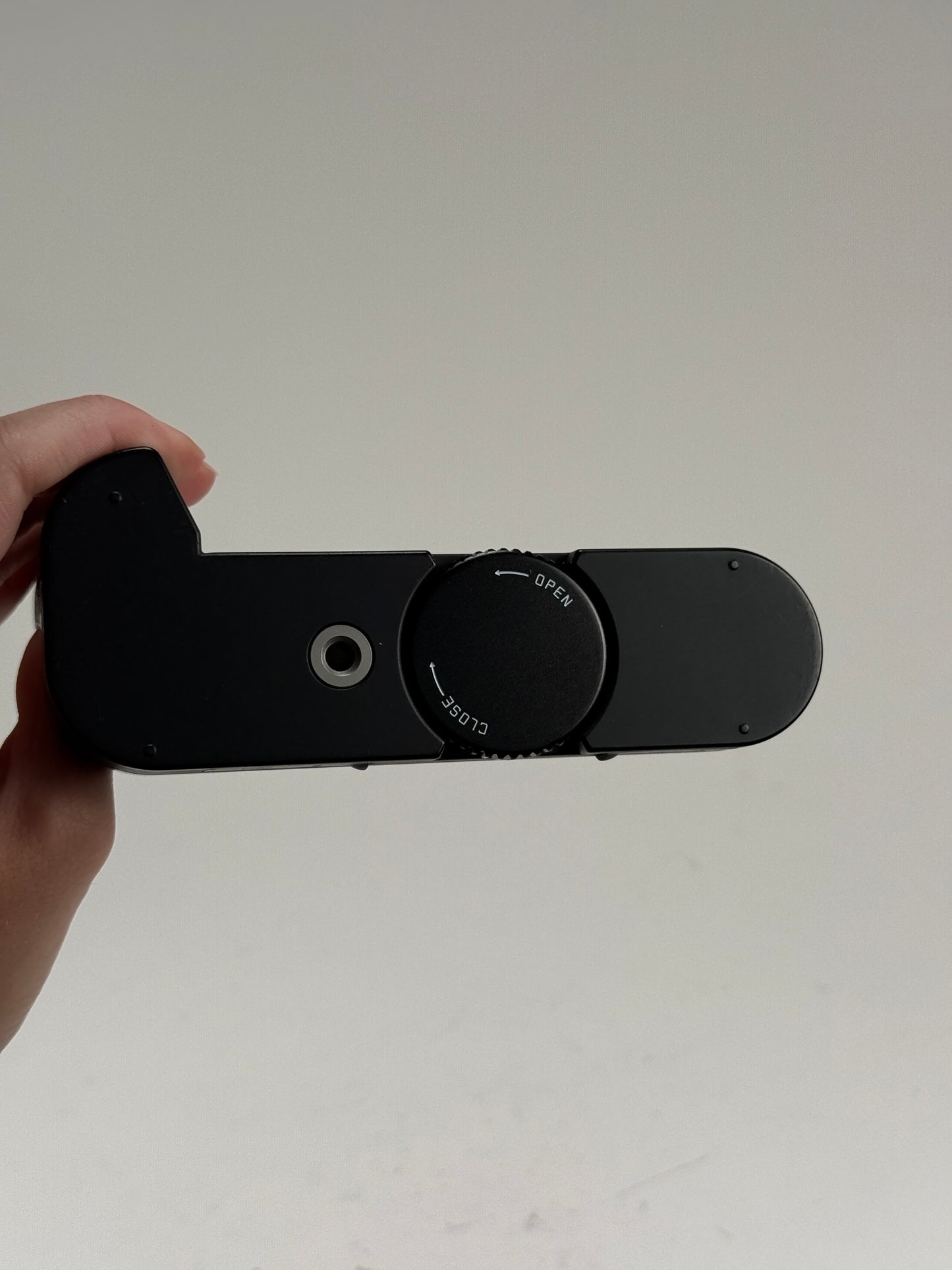 Leica 14495 Multifunction Handgrip for Leica M Digital Rangefinder