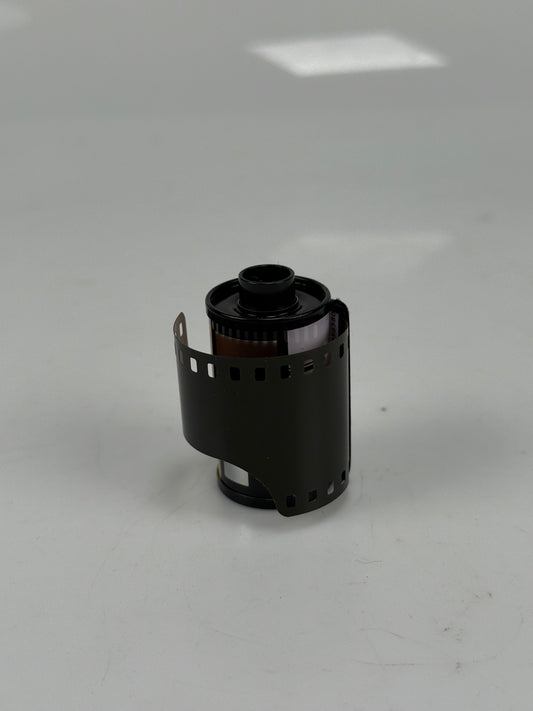 Fuji Fujicolor FUJIFILM Superia 1600 expired 35mm color film roll 36 exposures