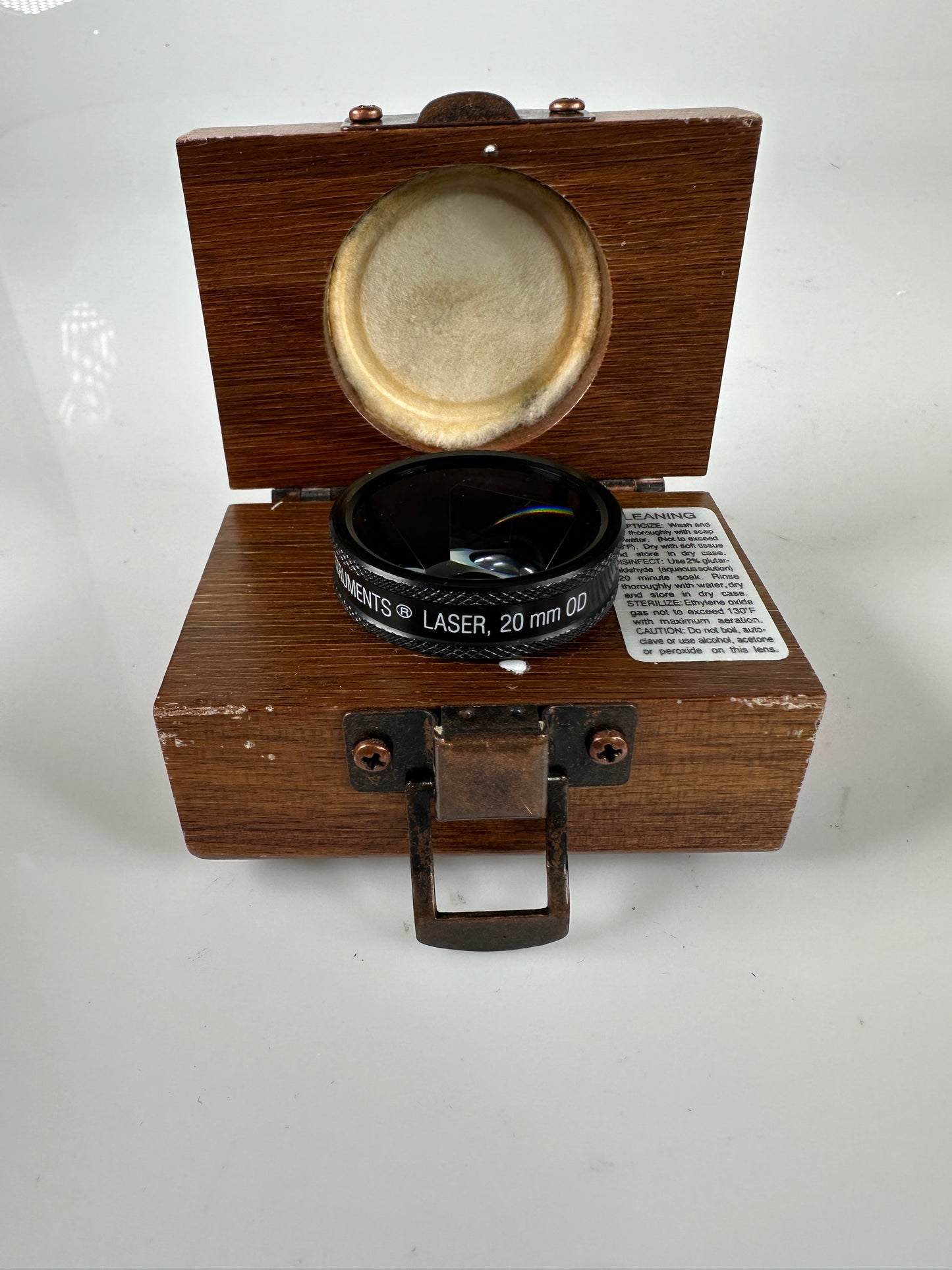 OCULAR INSTRUMENTS Three Mirror Universal Laser 20mm OD Lens with case