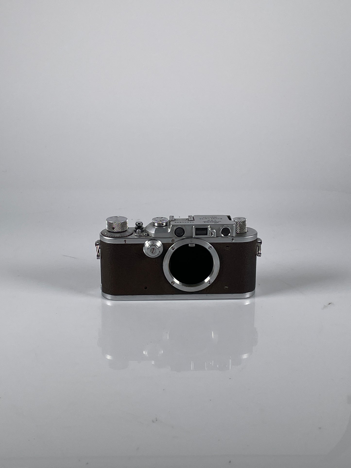 Leica III Model F 35mm Film Rangefinder Chrome Camera Body