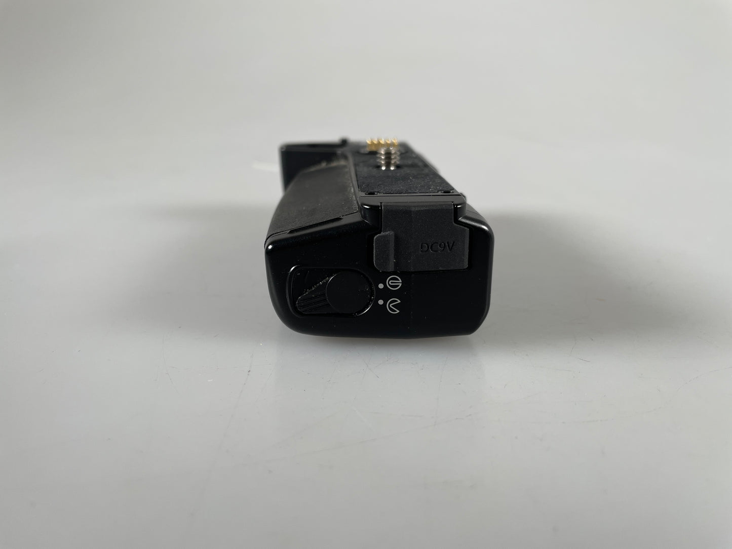 Olympus Original HLD-6P battery holder for OM-D E-M5 Body