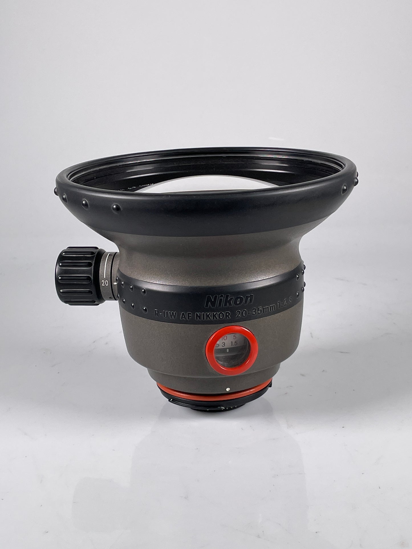 Nikon R-UW AF Nikkor 20-35mm f2.8 Lens For Nikonos RS