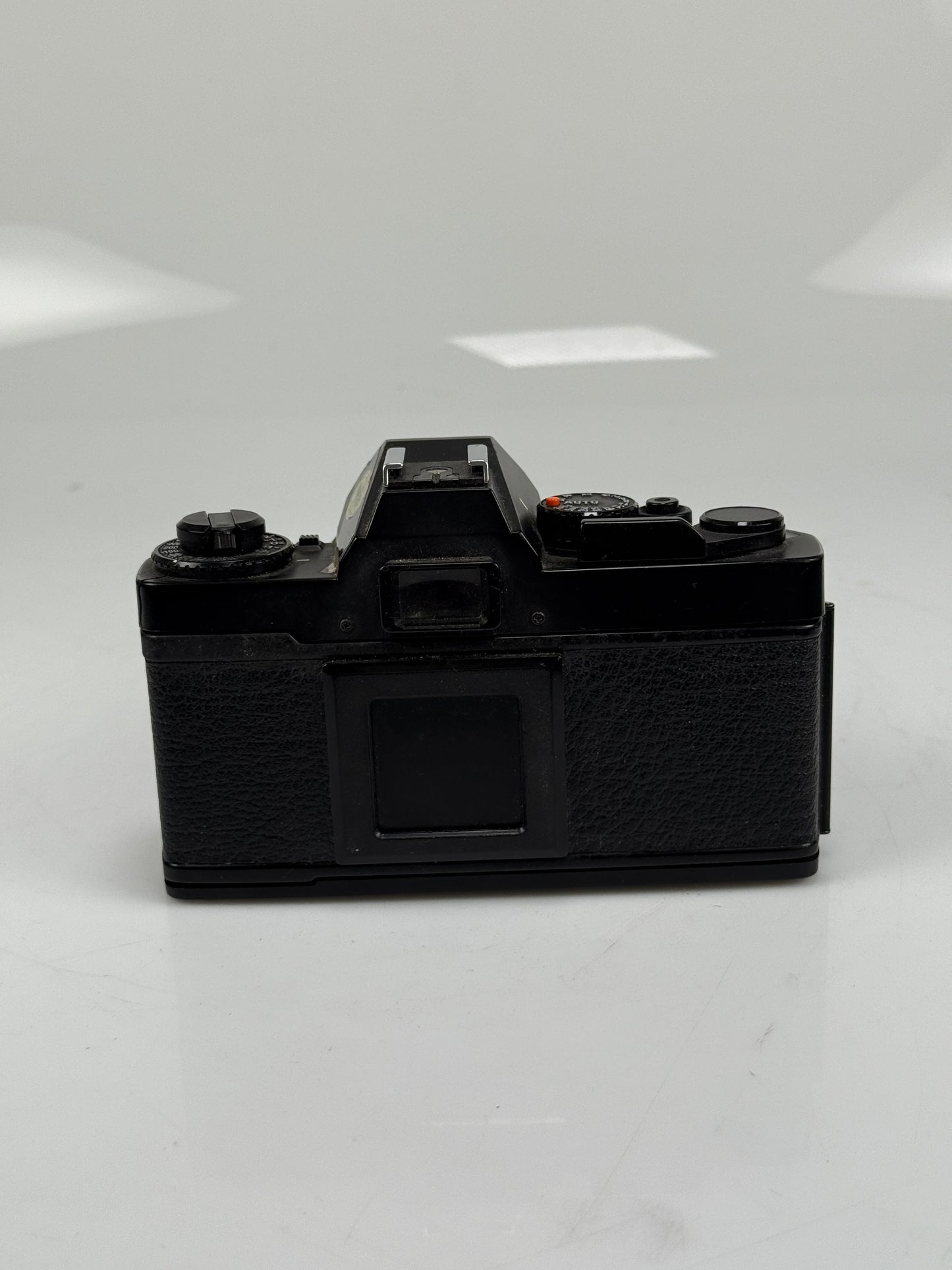 Mamiya ZE-2 Camera with Sekor 28mm F3.5 E lens kit