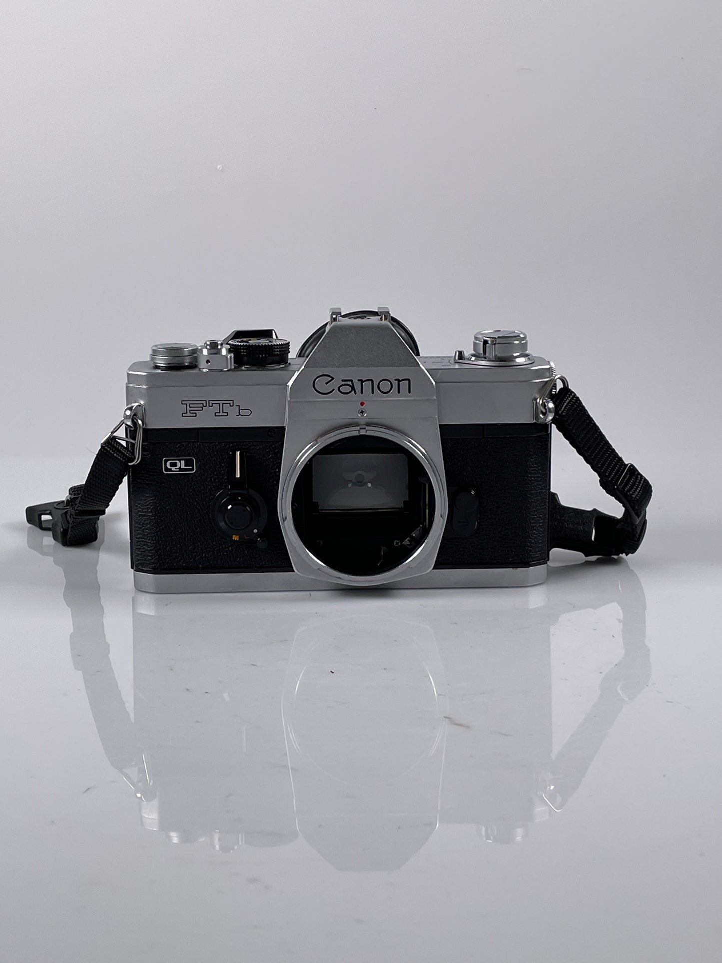 Canon FTb QL 35mm SLR Camera body Silver