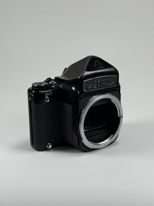 Pentax 67 6x7 medium format film camera Body with prism