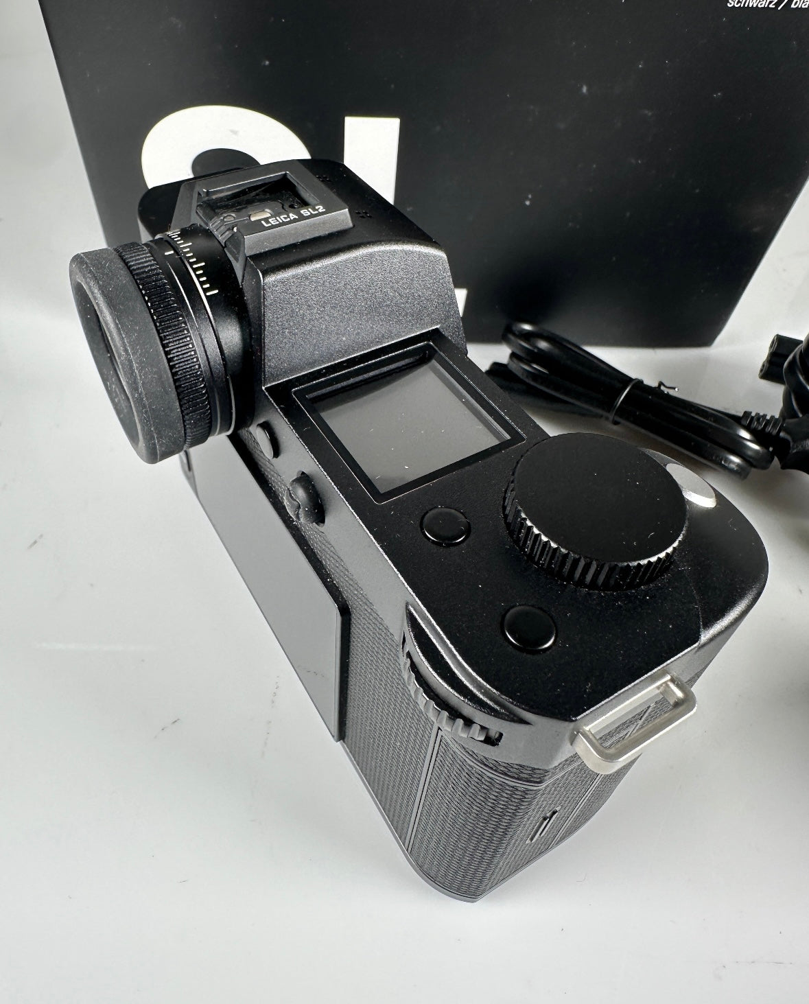 Leica SL2 Mirrorless Digital Camera Body