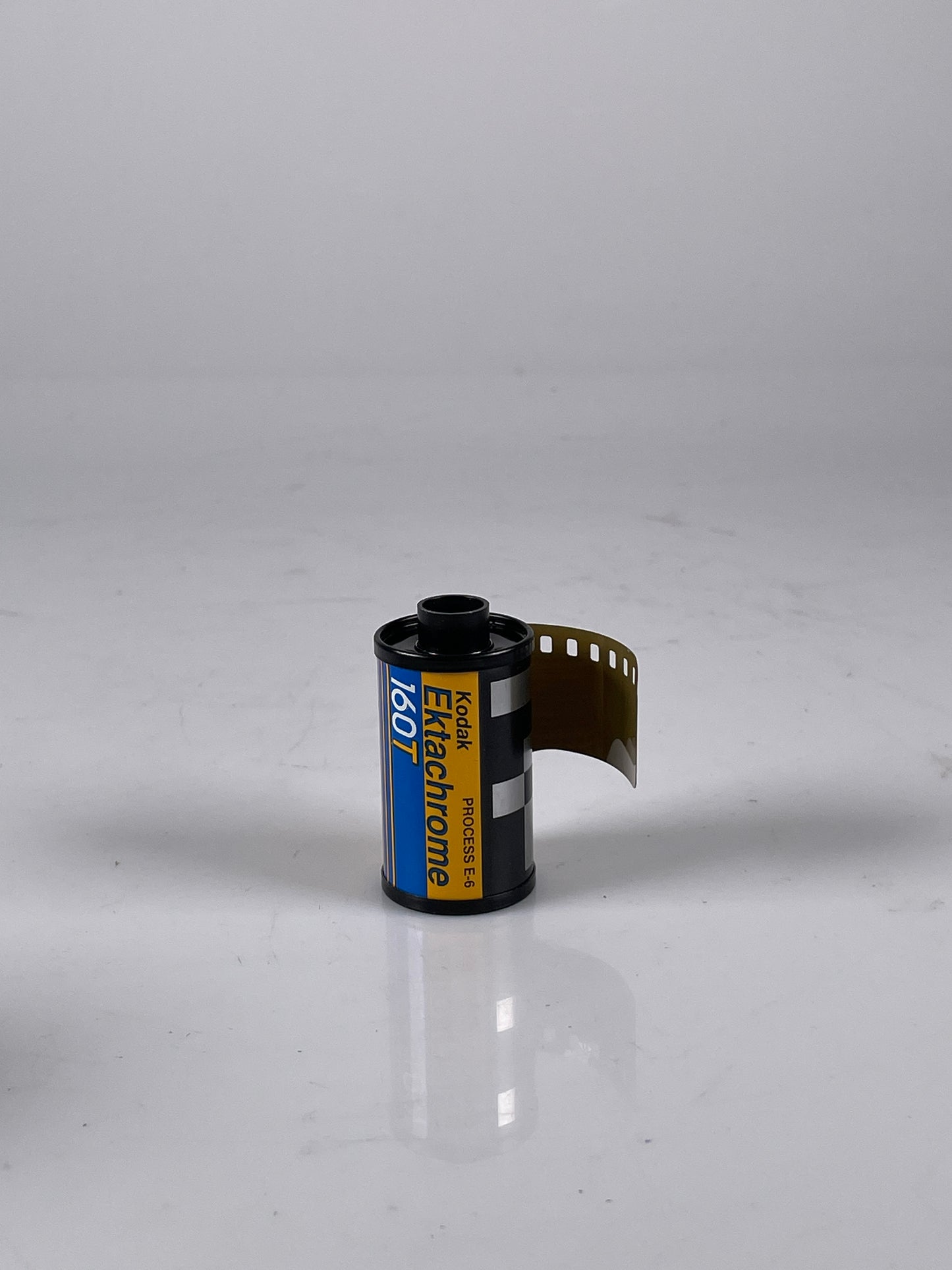 Kodak Ektachrome 160T Tungsten ISO 35mm Slide Film 1 Roll 36 Exposures