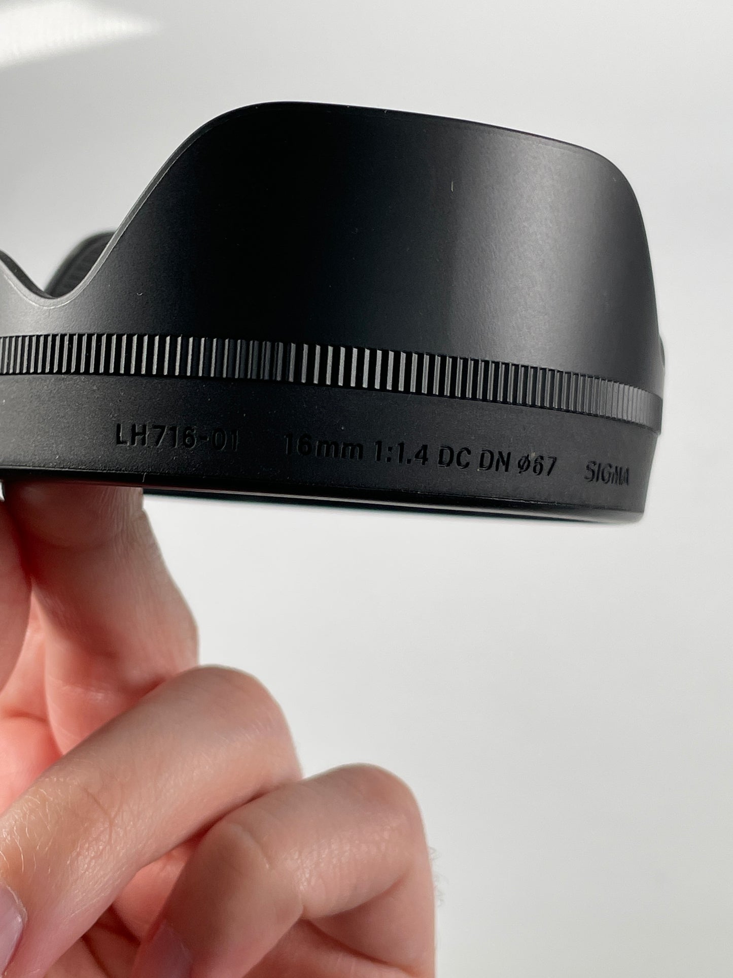 Sigma LH716-01 Lens Hood for 16mm f/1.4 DC DN Contemporary 67mm