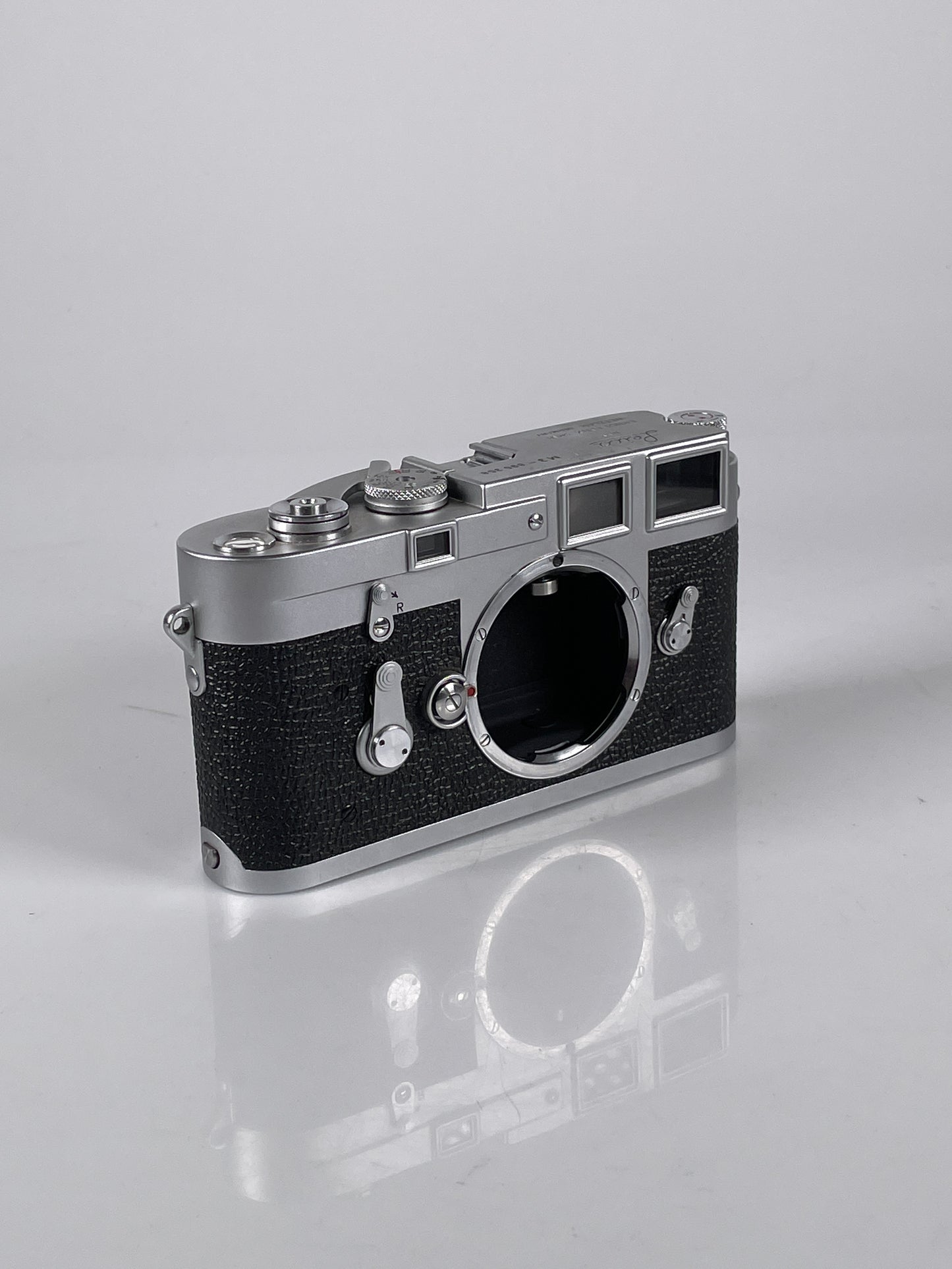 Leica M3 DS Double Stroke Rangefinder 35mm Film Camera