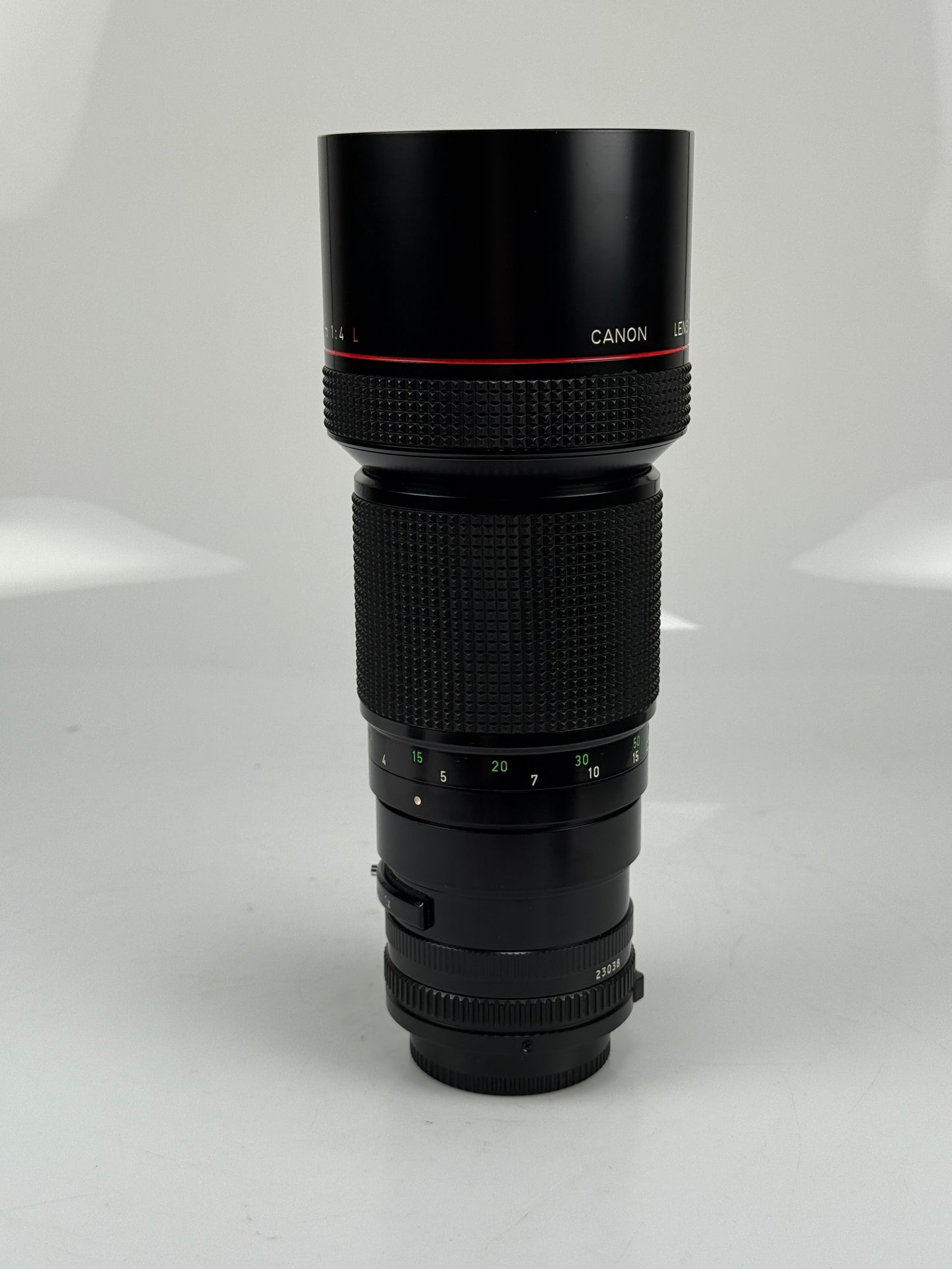 Canon New FD 300mm f4 L Telephoto NFD MF Lens