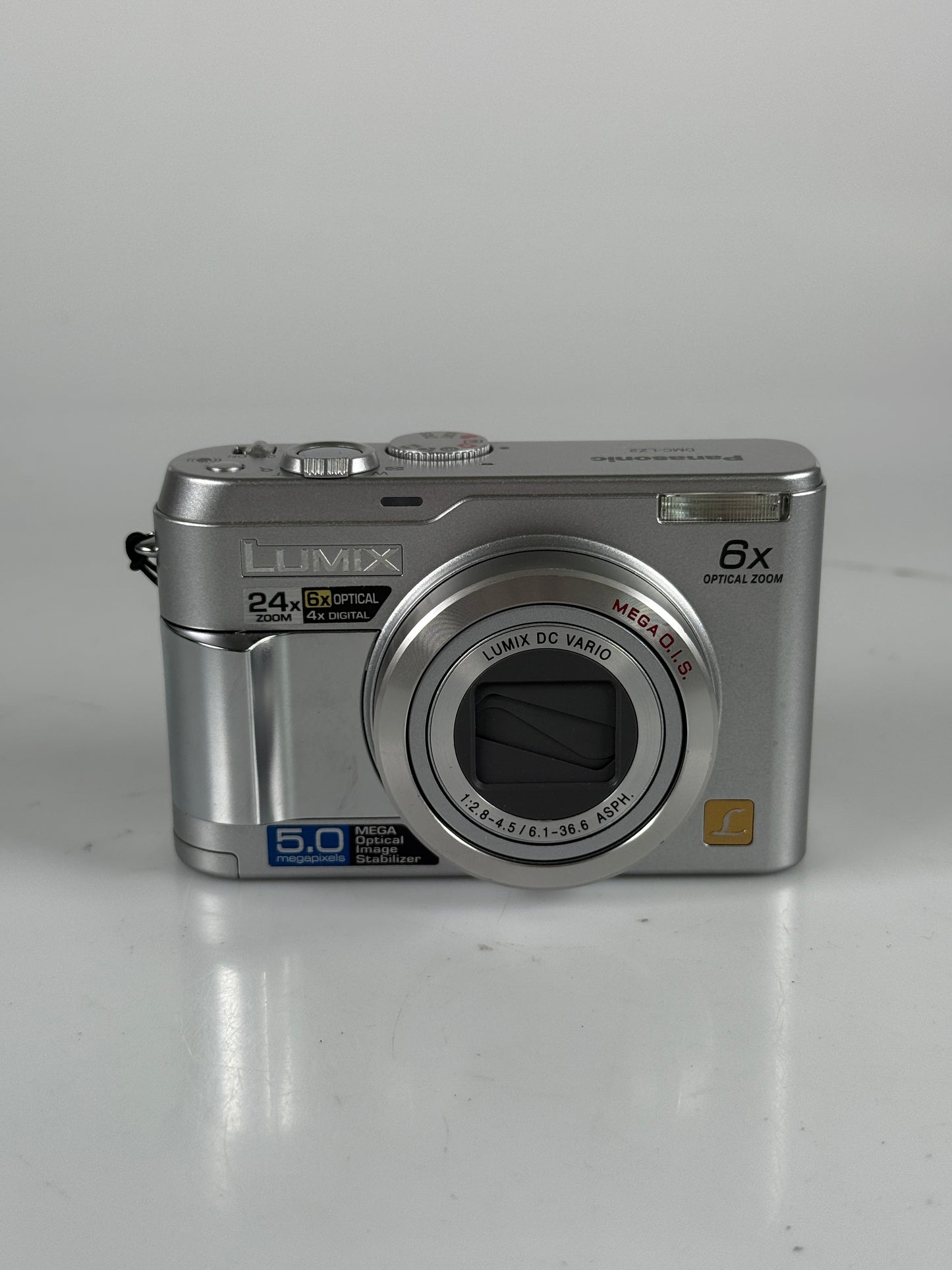 Panasonic Lumix DMC-LZ2 5.0MP 24x Zoom Digital Camera