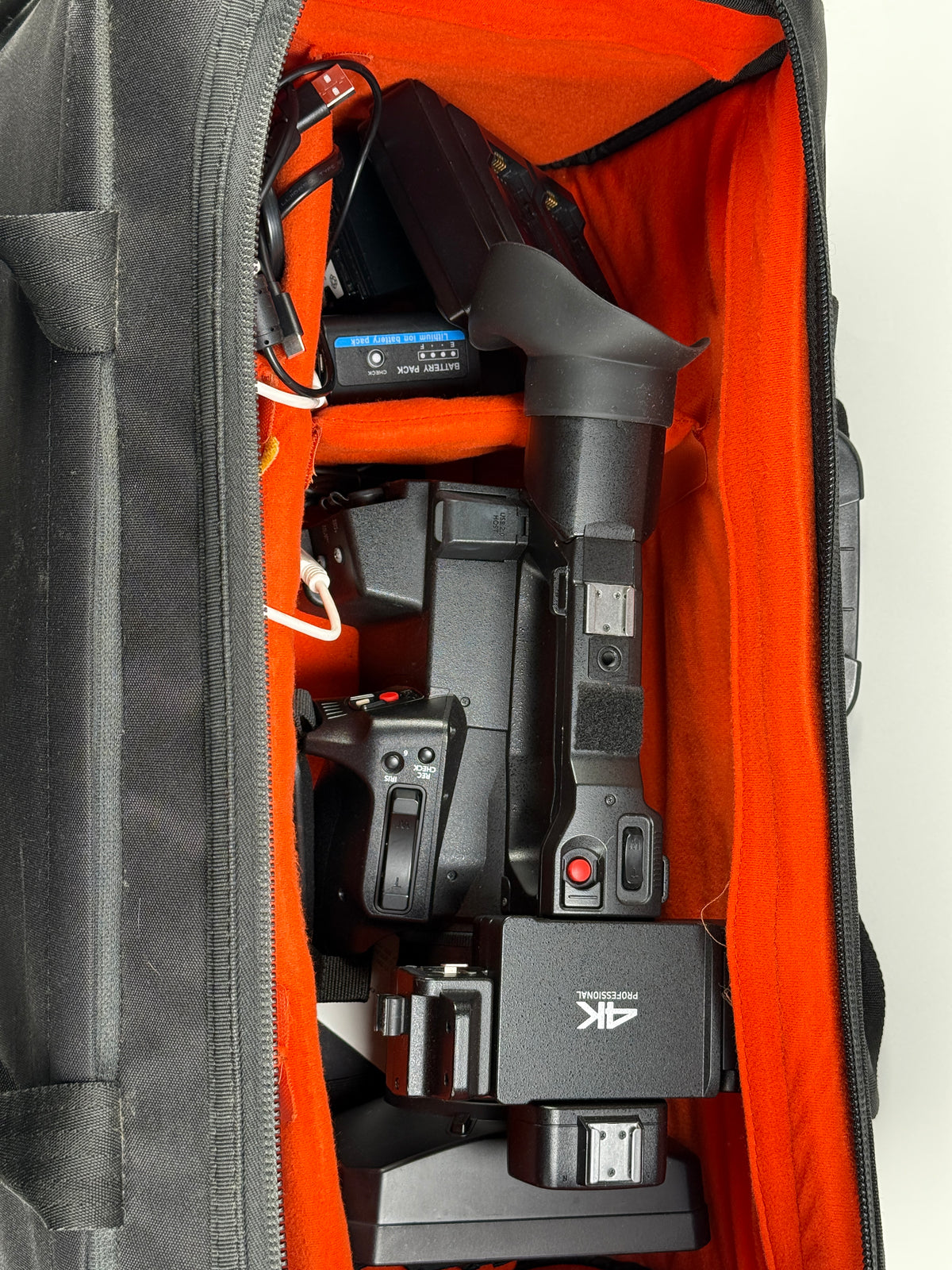 Panasonic AG-CX350 4K UHD Pro Camcorder 20x Zoom 3.5" LCD SDXC HDMI
