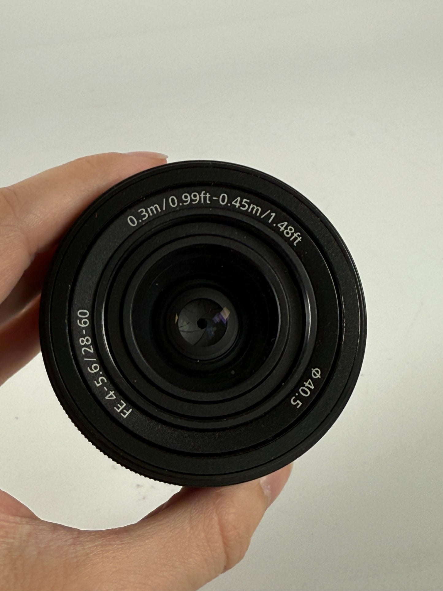 Sony FE 28-60mm F/4-5.6 Full Frame Zoom Lens E-Mount (SEL2860)