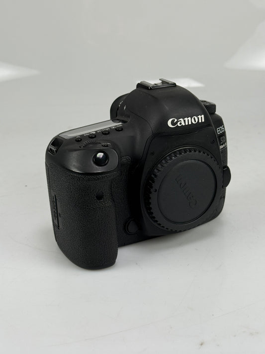 Canon EOS 5D Mark IV 30.4MP Digital SLR Camera Body