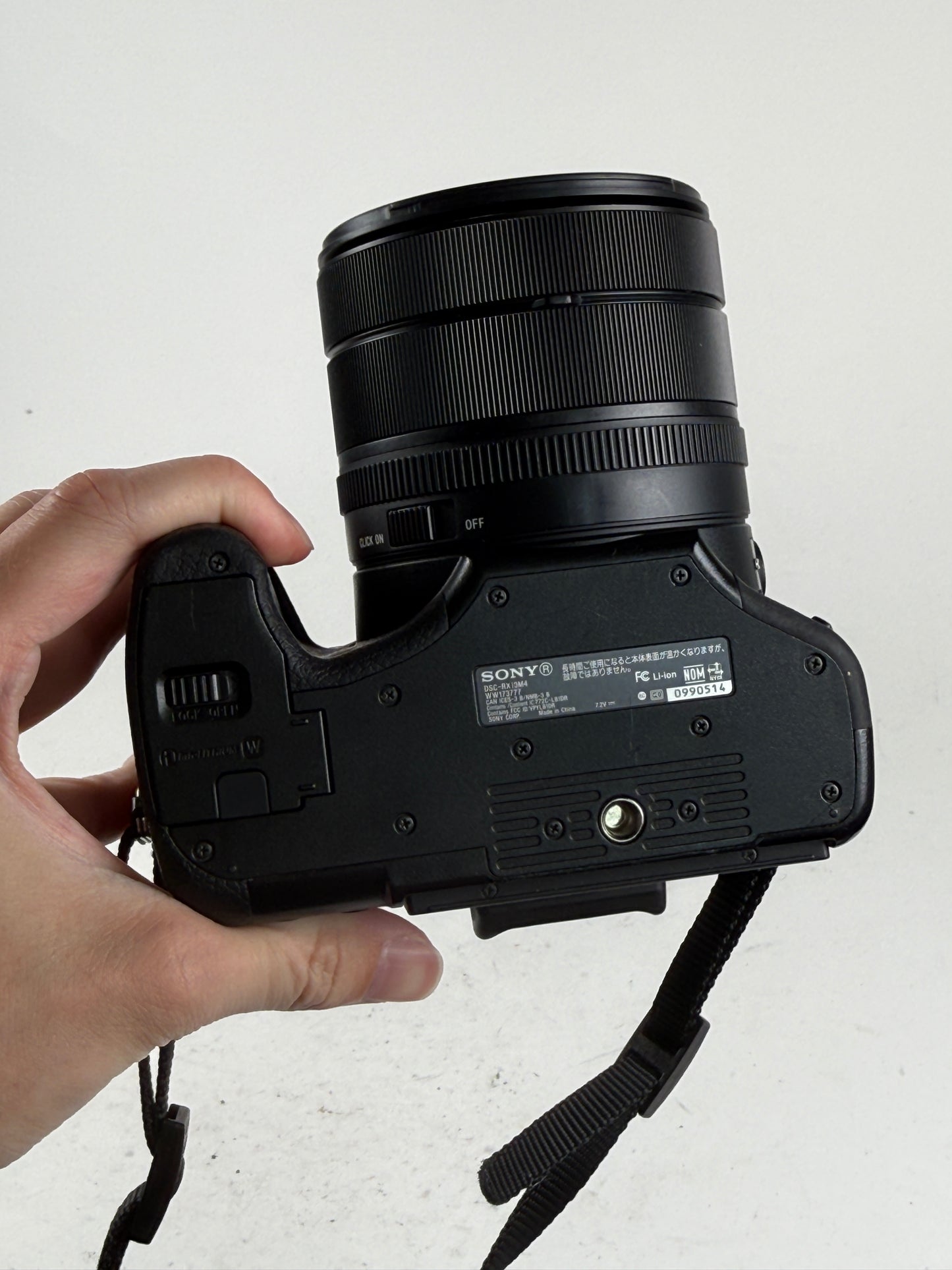 Sony Cyber-Shot DSC-RX10 IV 20.1MP Digital Camera w/25x Zoom