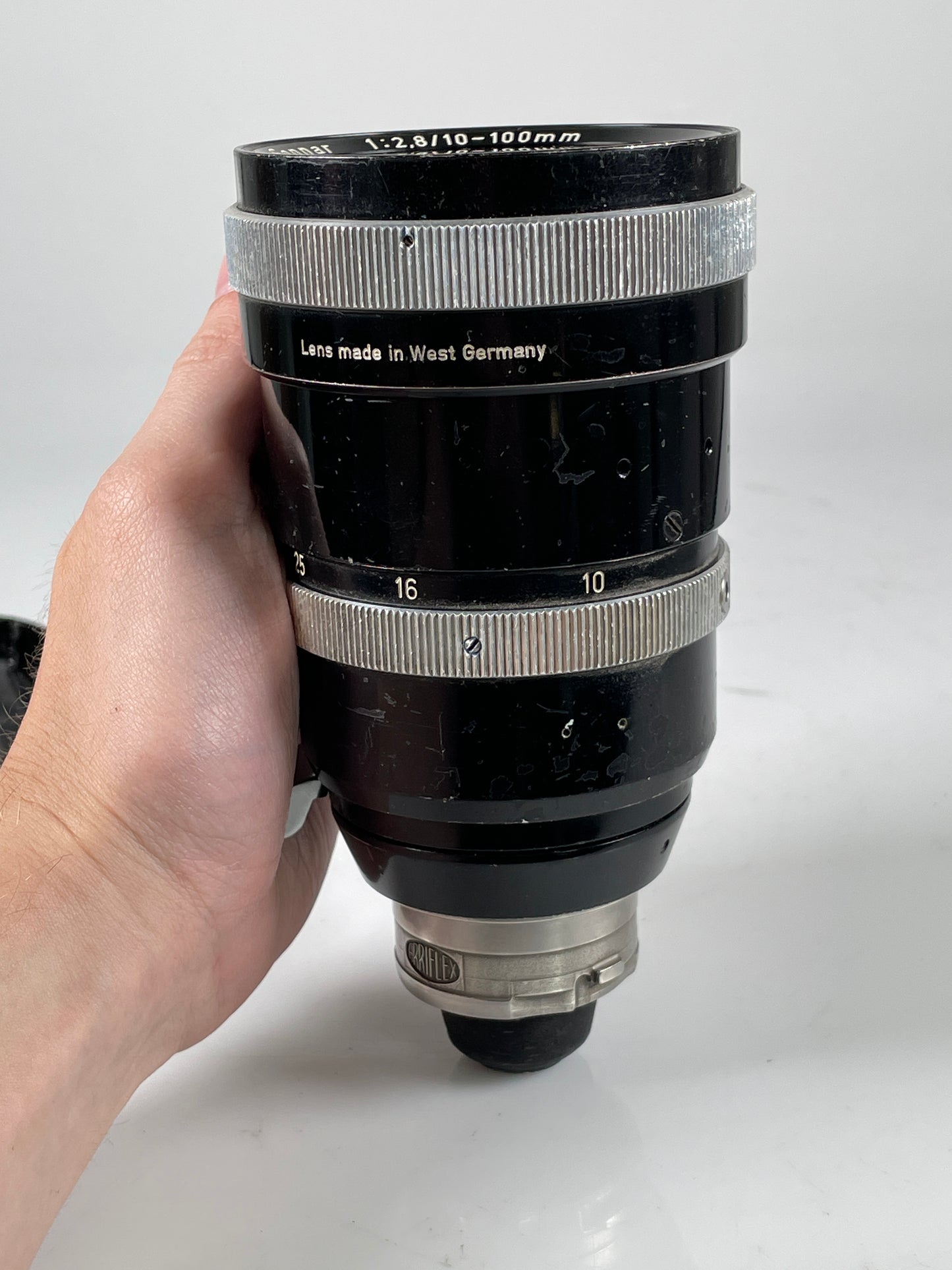 Carl Zeiss, 10-100mm F2.8 Vario Sonnar Arriflex Arri B mount lens