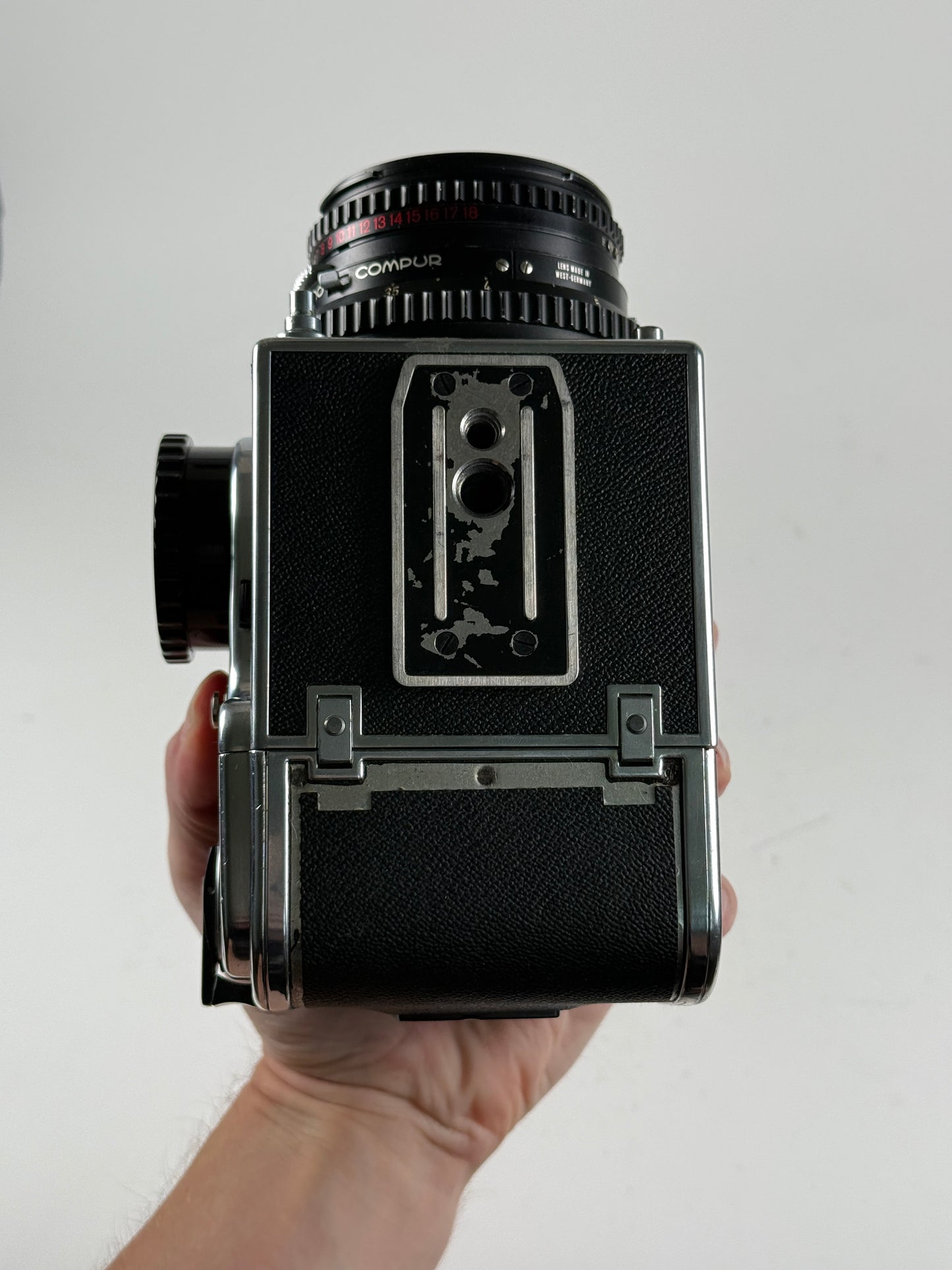 HASSELBLAD 500CM 500C/M CAMERA 80MM F2.8 A12 w/ WLF