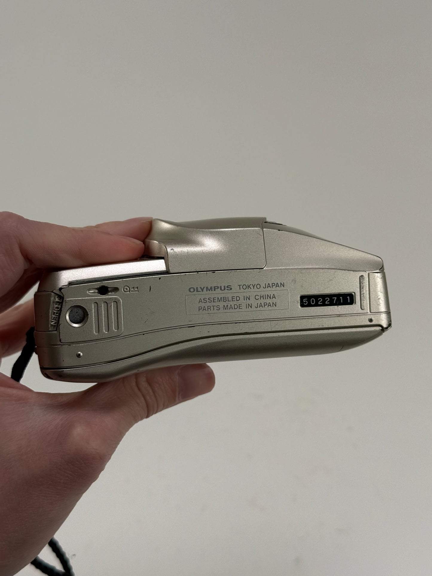 Olympus Zoom 115 DLX AF 35mm Point & Shoot Film Camera